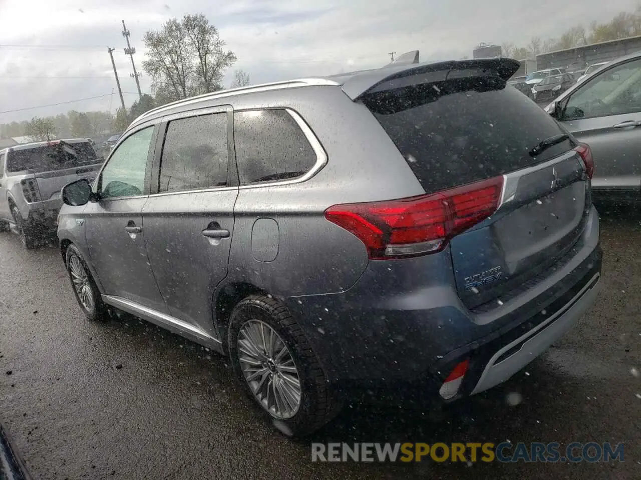 2 Photograph of a damaged car JA4J24A56LZ009358 MITSUBISHI OUTLANDER 2020