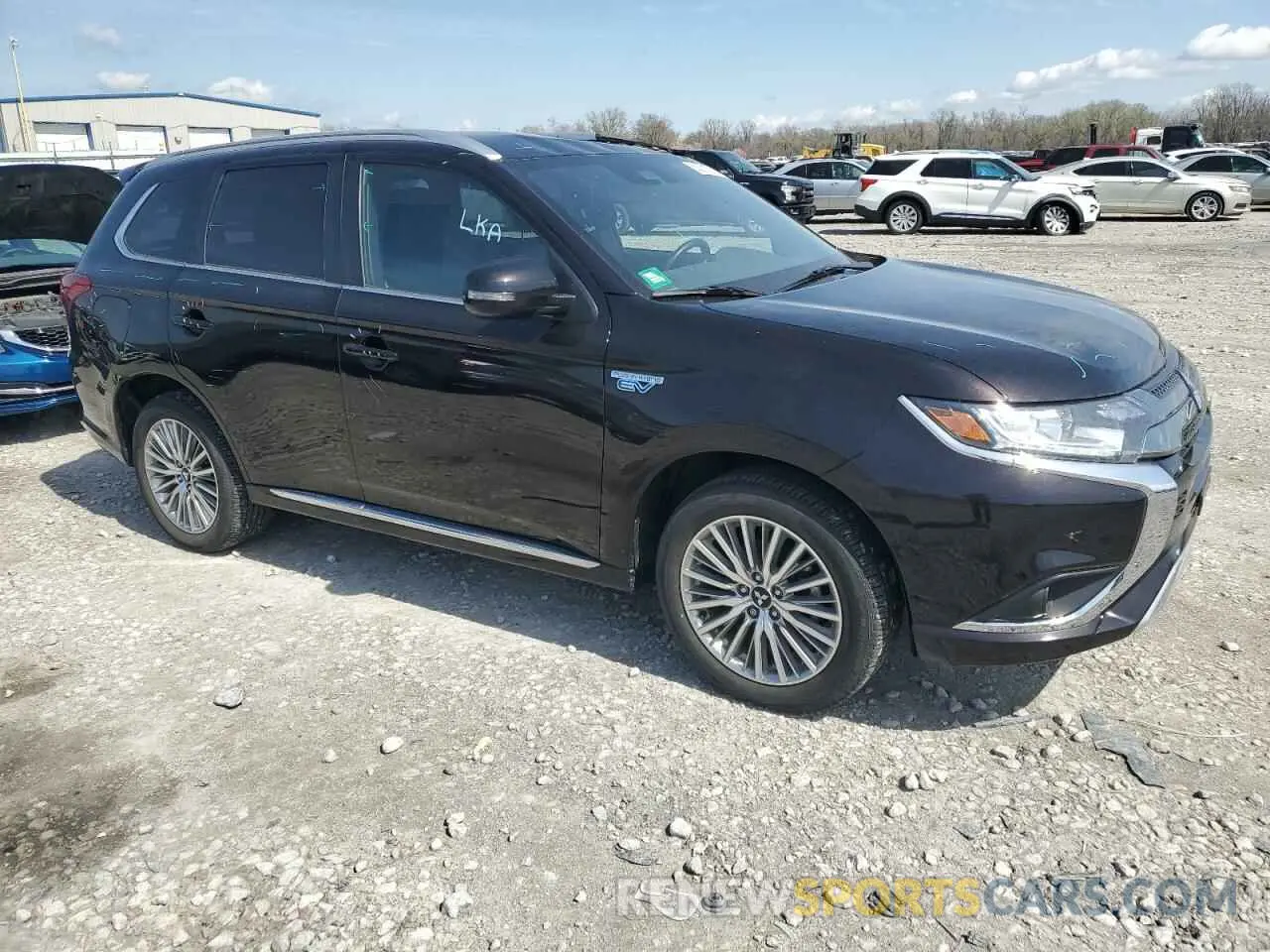4 Photograph of a damaged car JA4J24A56LZ029500 MITSUBISHI OUTLANDER 2020