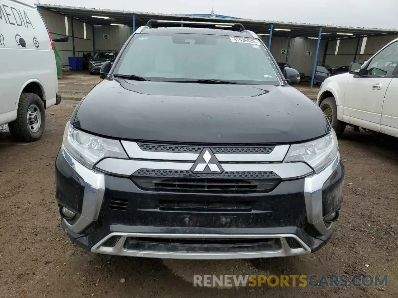 5 Photograph of a damaged car JA4J24A57LZ009384 MITSUBISHI OUTLANDER 2020