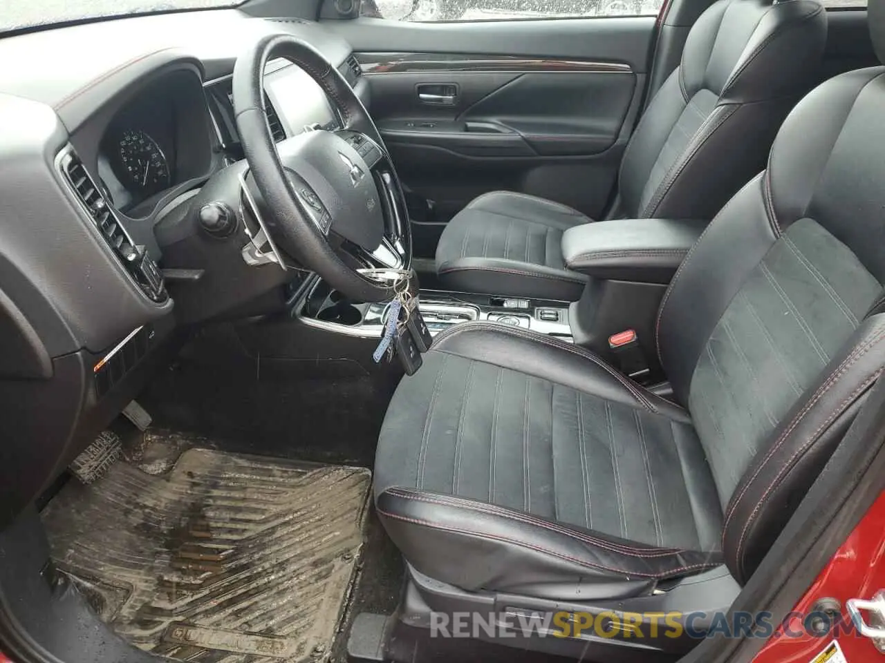 7 Photograph of a damaged car JA4JZ3AX2LZ604702 MITSUBISHI OUTLANDER 2020