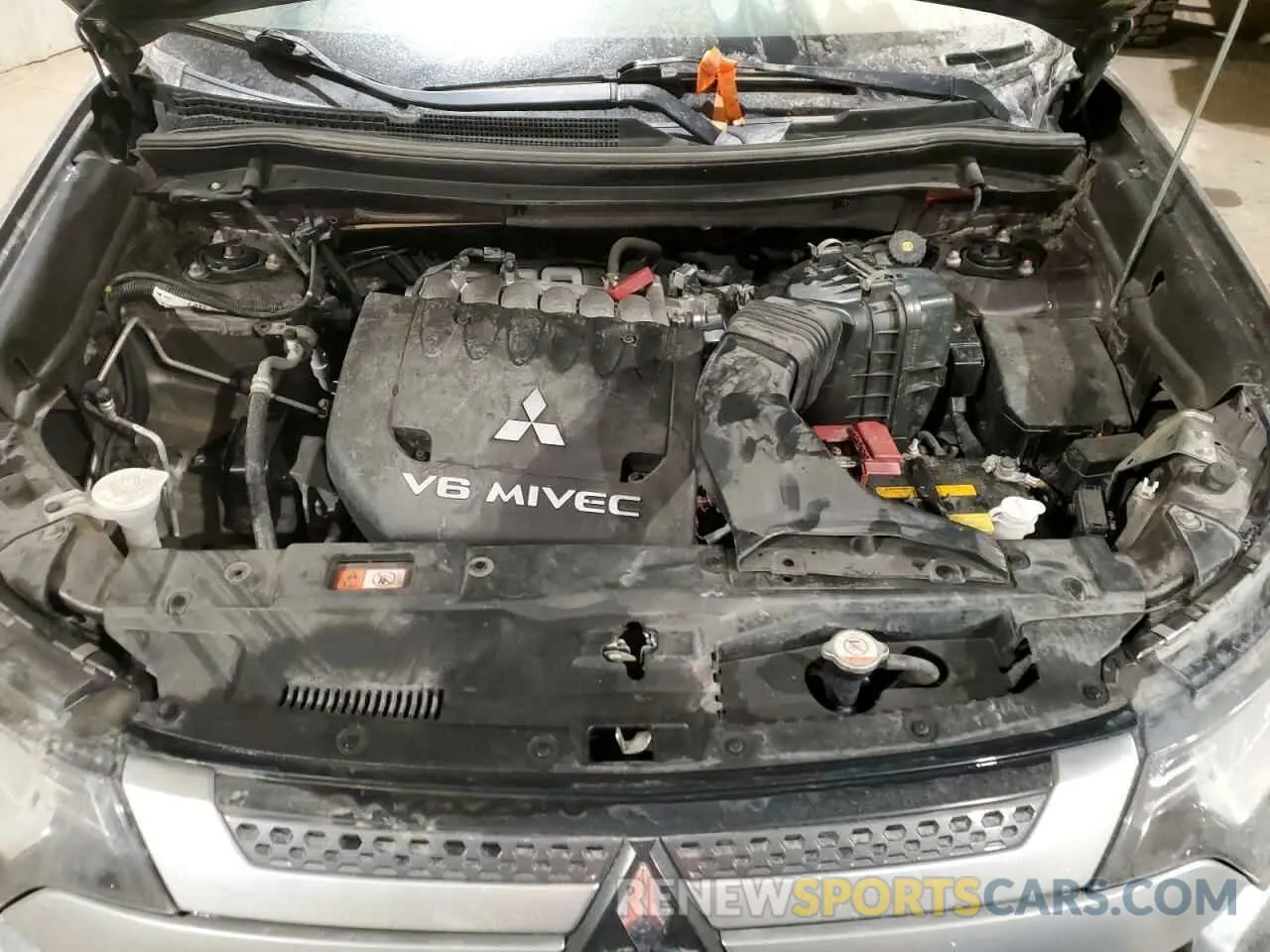 12 Photograph of a damaged car JA4JZ3AX8LZ603716 MITSUBISHI OUTLANDER 2020