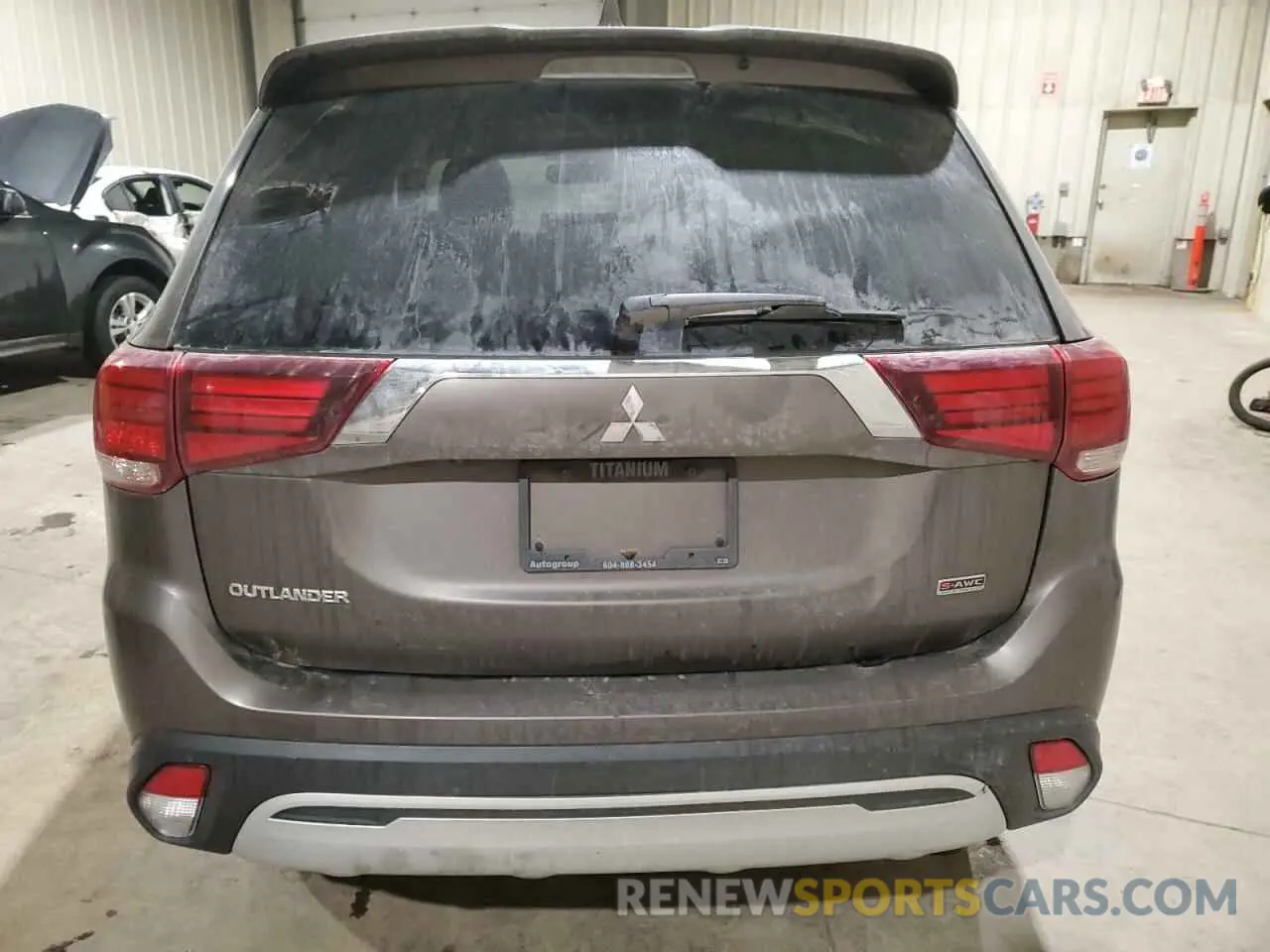 6 Photograph of a damaged car JA4JZ3AX8LZ603716 MITSUBISHI OUTLANDER 2020