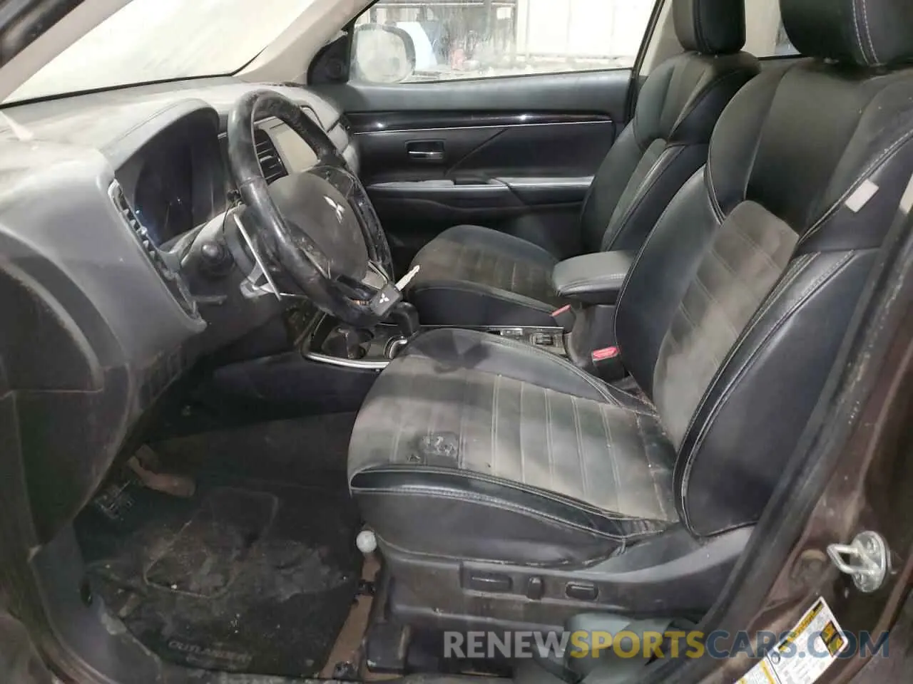 7 Photograph of a damaged car JA4JZ3AX8LZ603716 MITSUBISHI OUTLANDER 2020