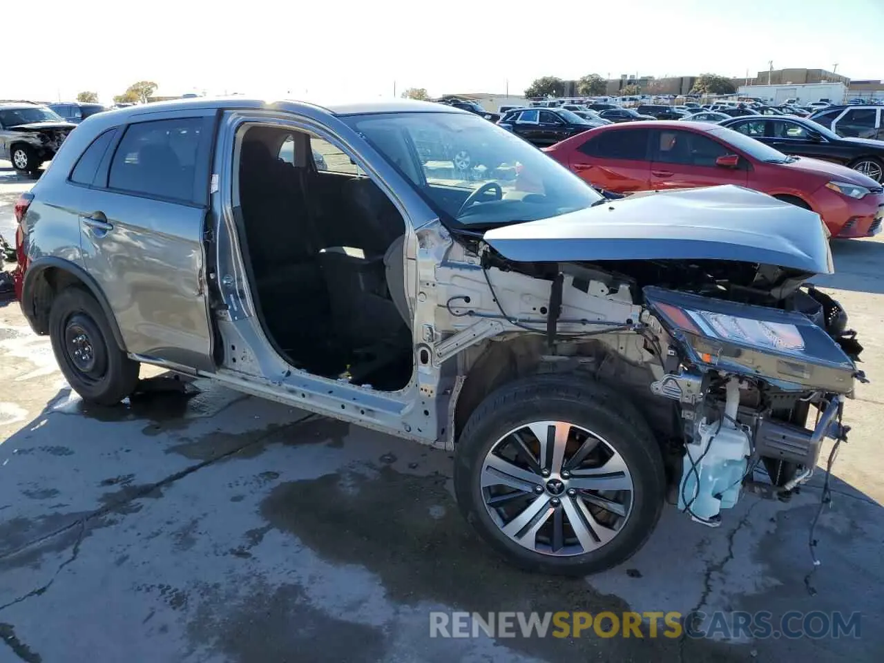 4 Photograph of a damaged car JA4APUAU3MU035195 MITSUBISHI OUTLANDER 2021