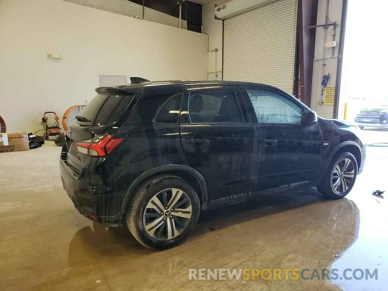 3 Photograph of a damaged car JA4APUAU4MU014582 MITSUBISHI OUTLANDER 2021