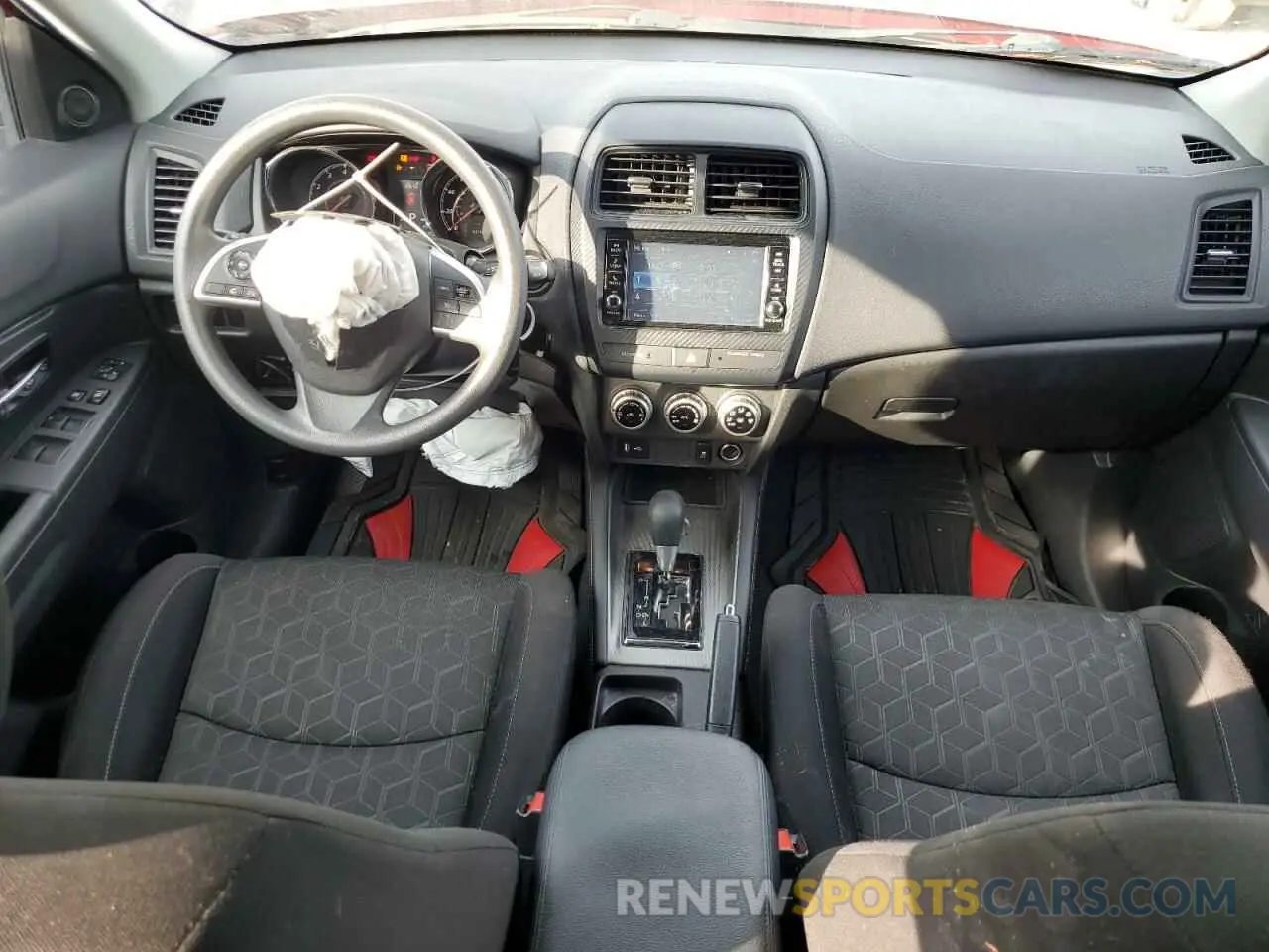 8 Photograph of a damaged car JA4APUAU5MU014154 MITSUBISHI OUTLANDER 2021