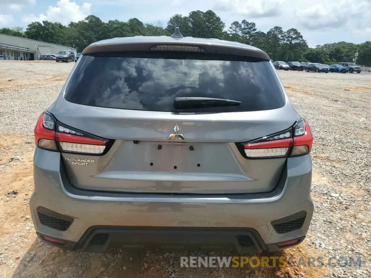 6 Photograph of a damaged car JA4APUAU5MU034632 MITSUBISHI OUTLANDER 2021