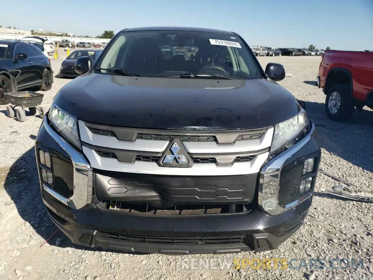 5 Photograph of a damaged car JA4APUAU6MU005379 MITSUBISHI OUTLANDER 2021