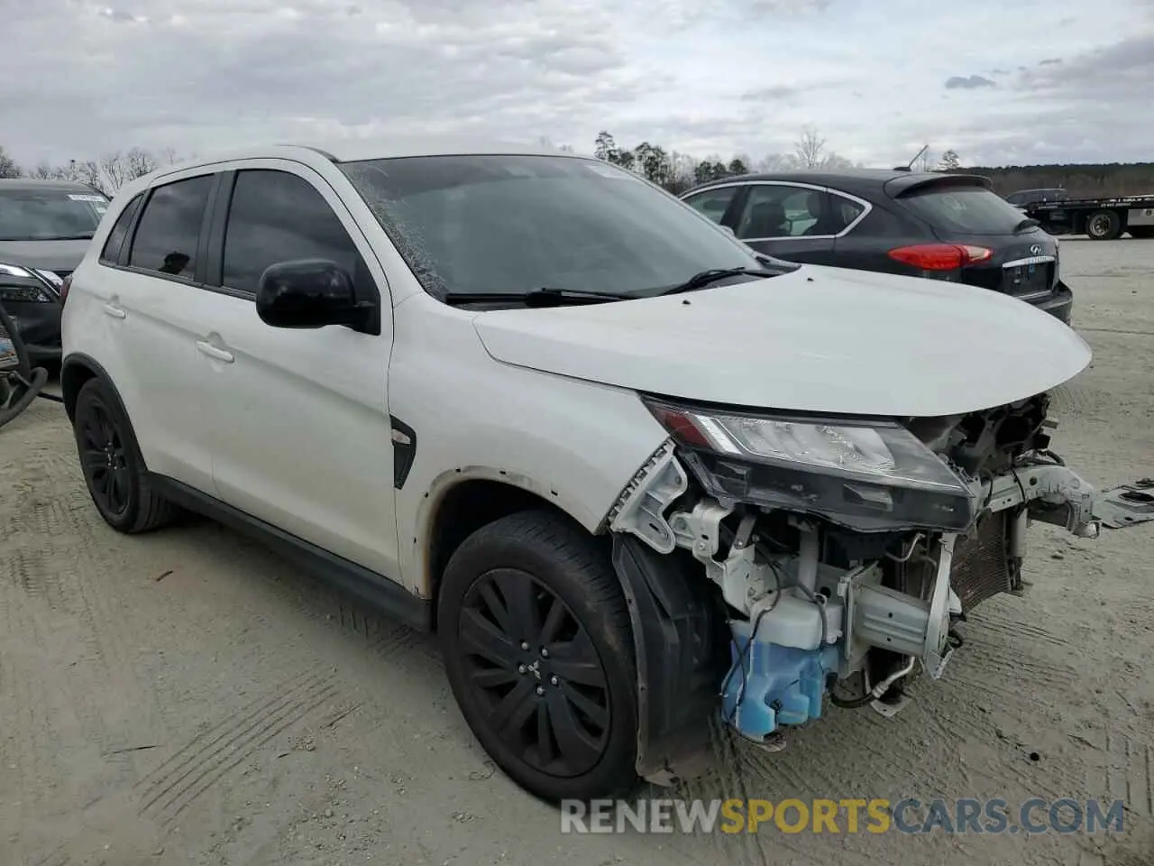 4 Photograph of a damaged car JA4APUAU7MU005455 MITSUBISHI OUTLANDER 2021