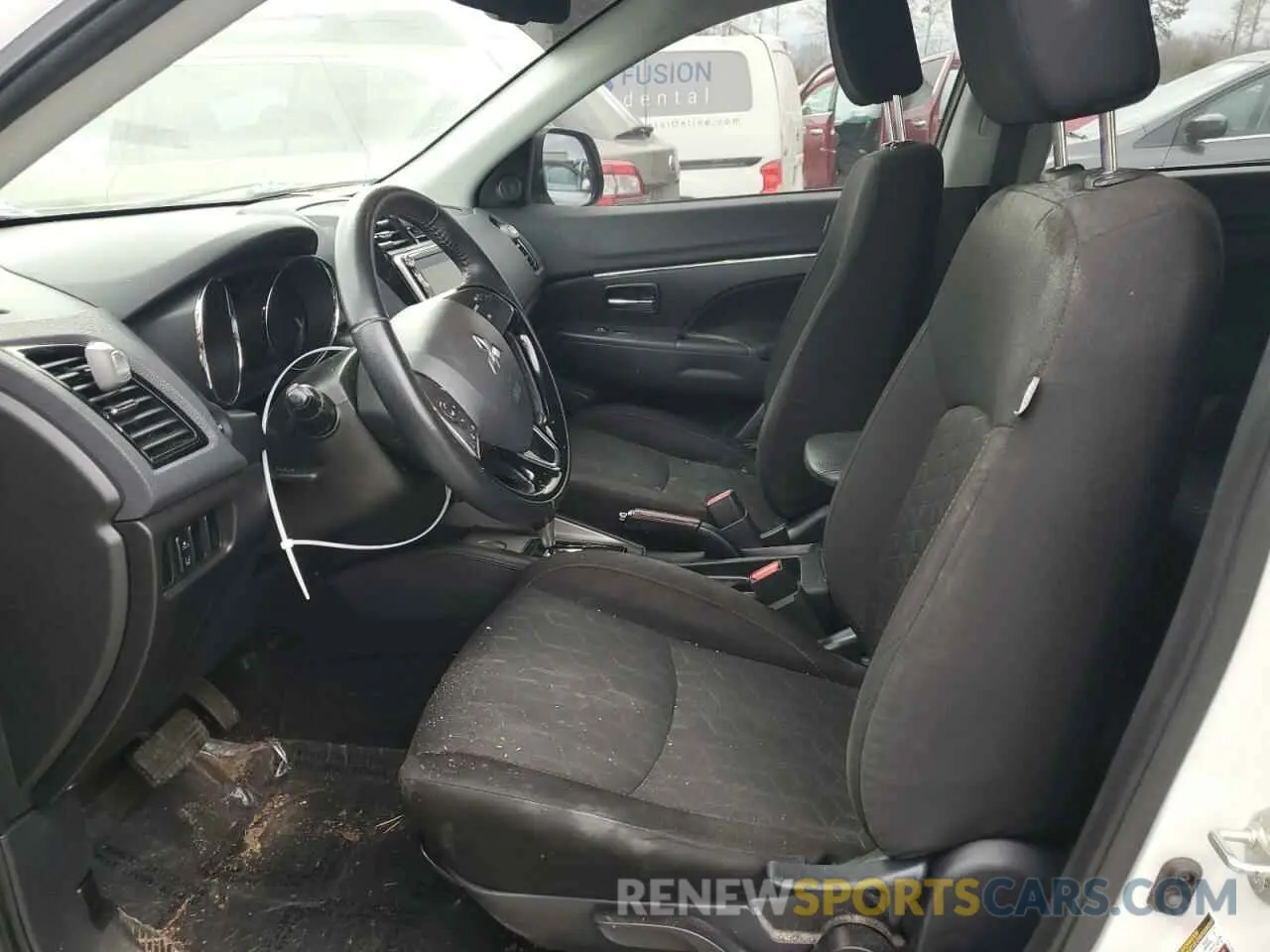 7 Photograph of a damaged car JA4APUAU7MU005455 MITSUBISHI OUTLANDER 2021