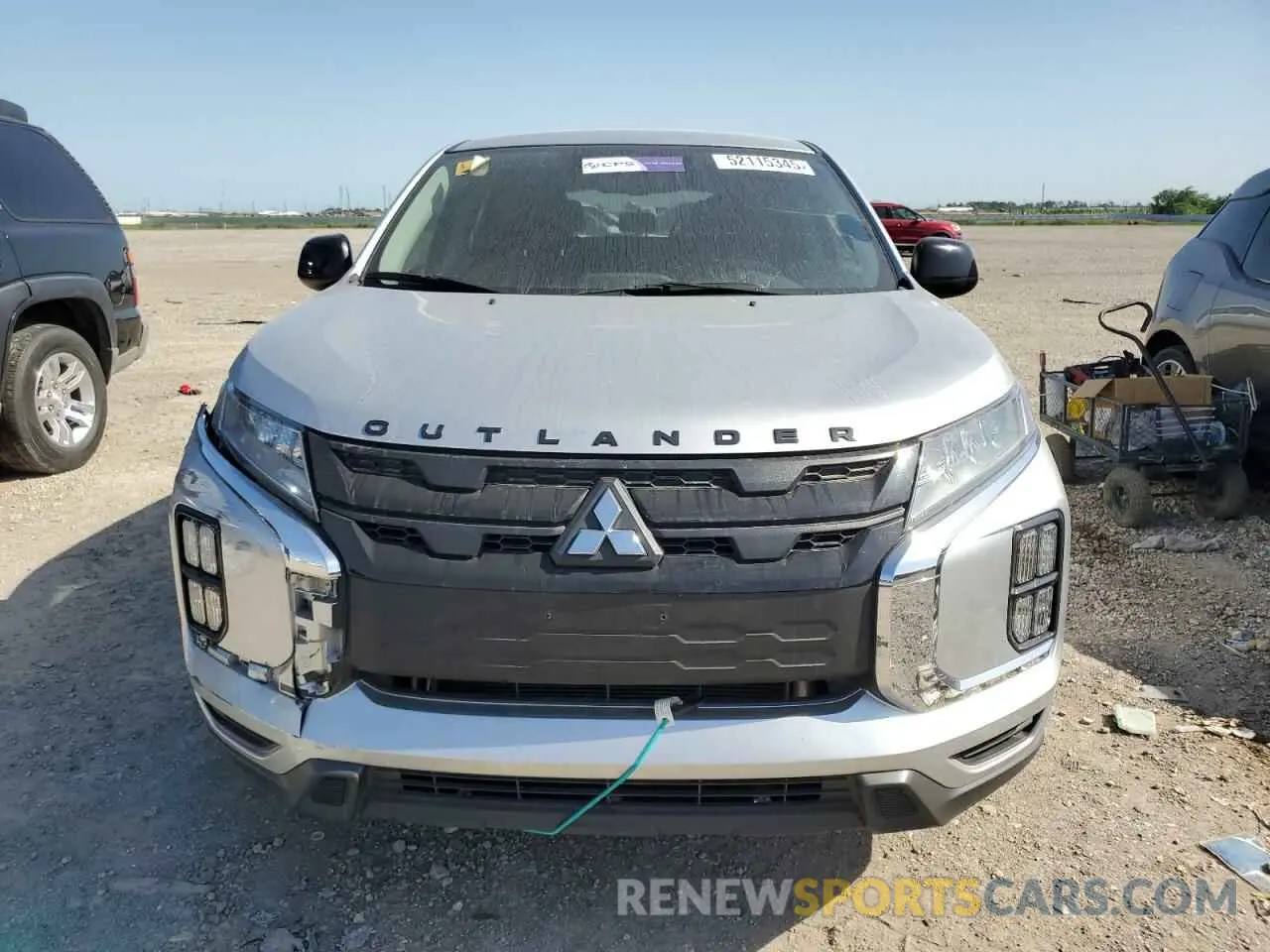 5 Photograph of a damaged car JA4APUAU8MU031286 MITSUBISHI OUTLANDER 2021