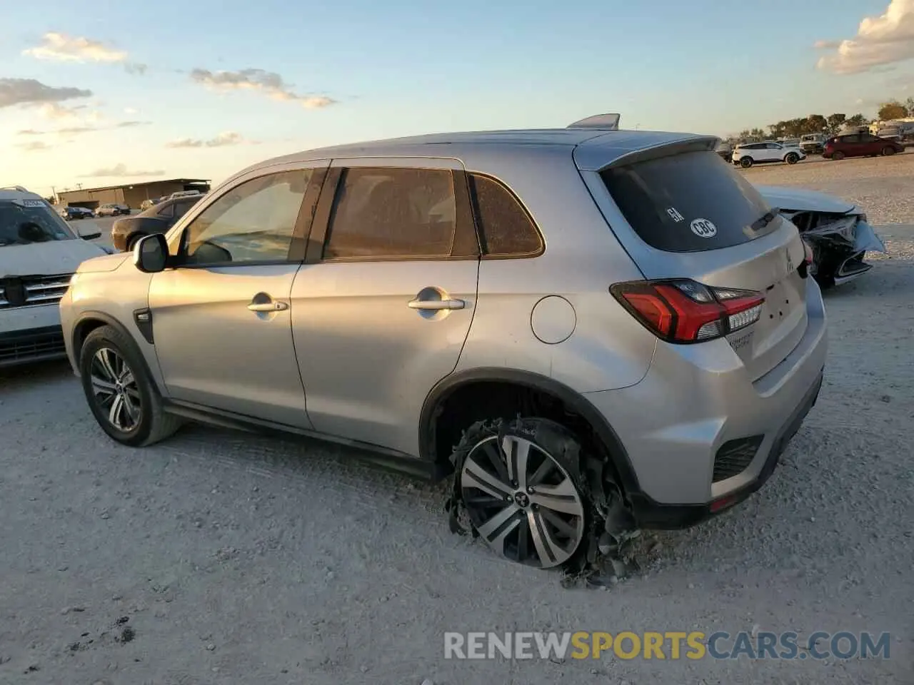 2 Photograph of a damaged car JA4APUAU8MU035256 MITSUBISHI OUTLANDER 2021