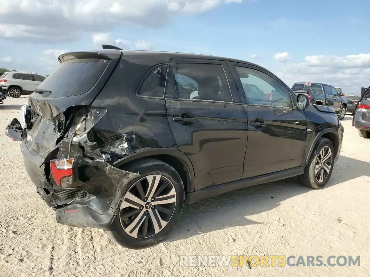 3 Photograph of a damaged car JA4APUAU9MU014481 MITSUBISHI OUTLANDER 2021