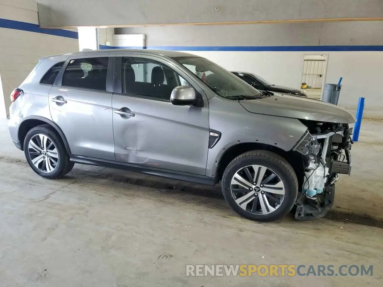 4 Photograph of a damaged car JA4APUAU9MU035220 MITSUBISHI OUTLANDER 2021