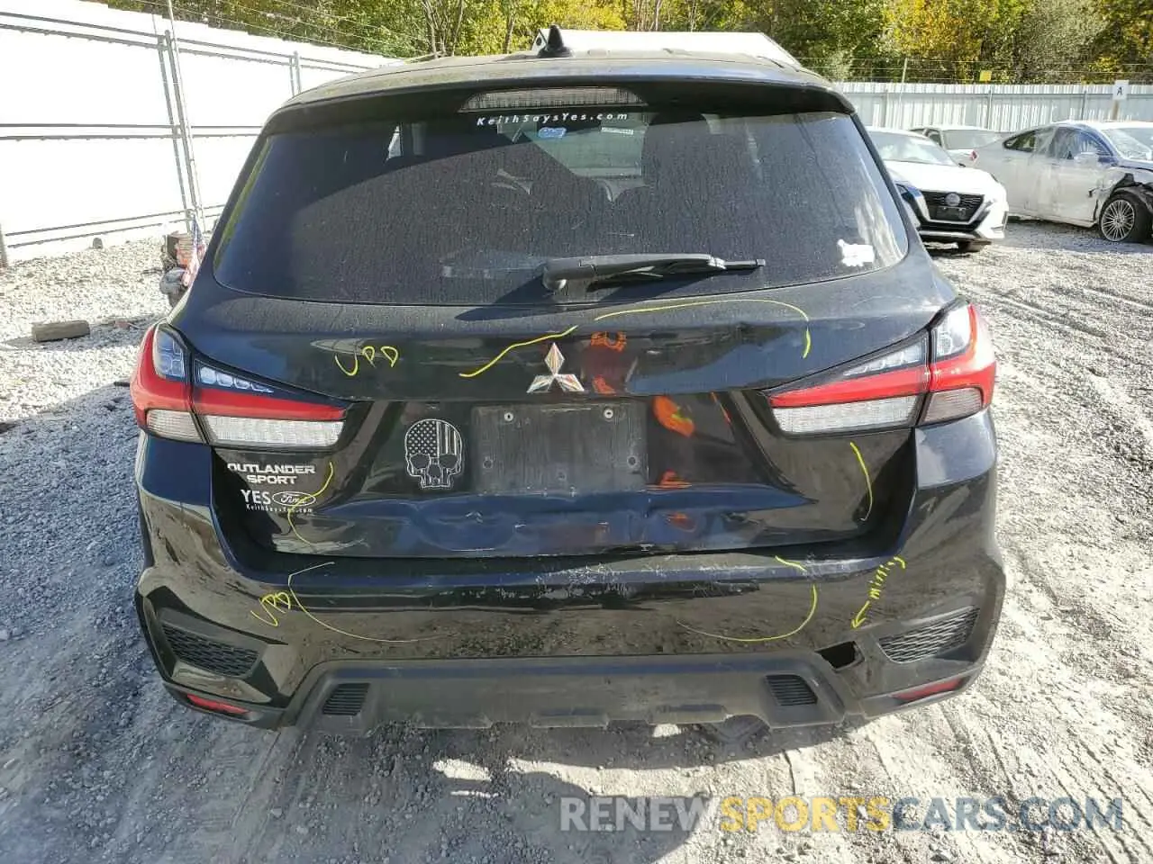 6 Photograph of a damaged car JA4APUAUXMU006874 MITSUBISHI OUTLANDER 2021