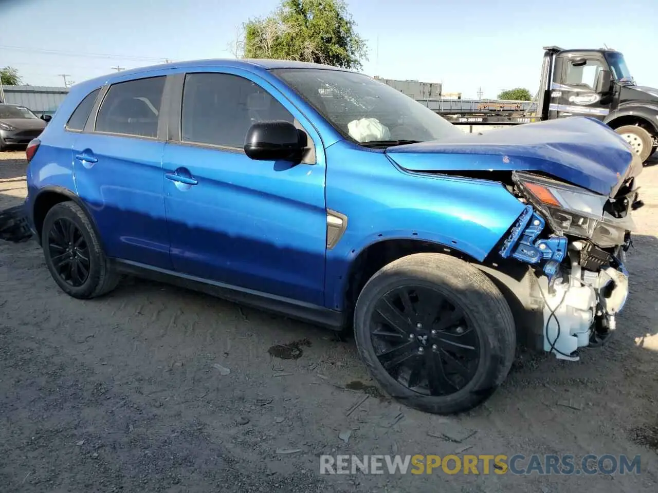 4 Photograph of a damaged car JA4APUAUXMU024811 MITSUBISHI OUTLANDER 2021