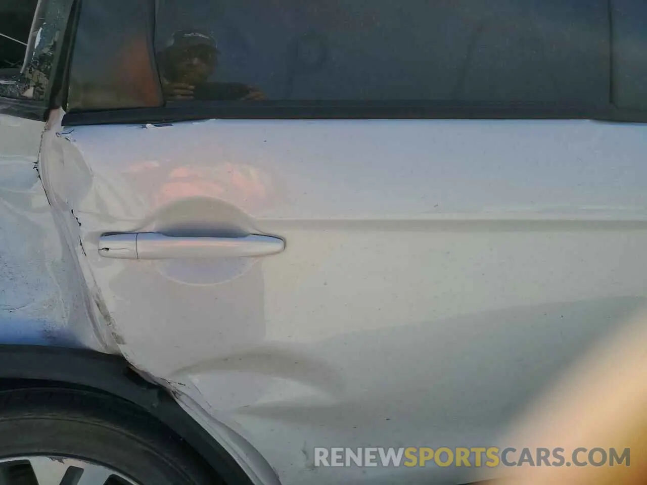 11 Photograph of a damaged car JA4APUAUXMU029409 MITSUBISHI OUTLANDER 2021
