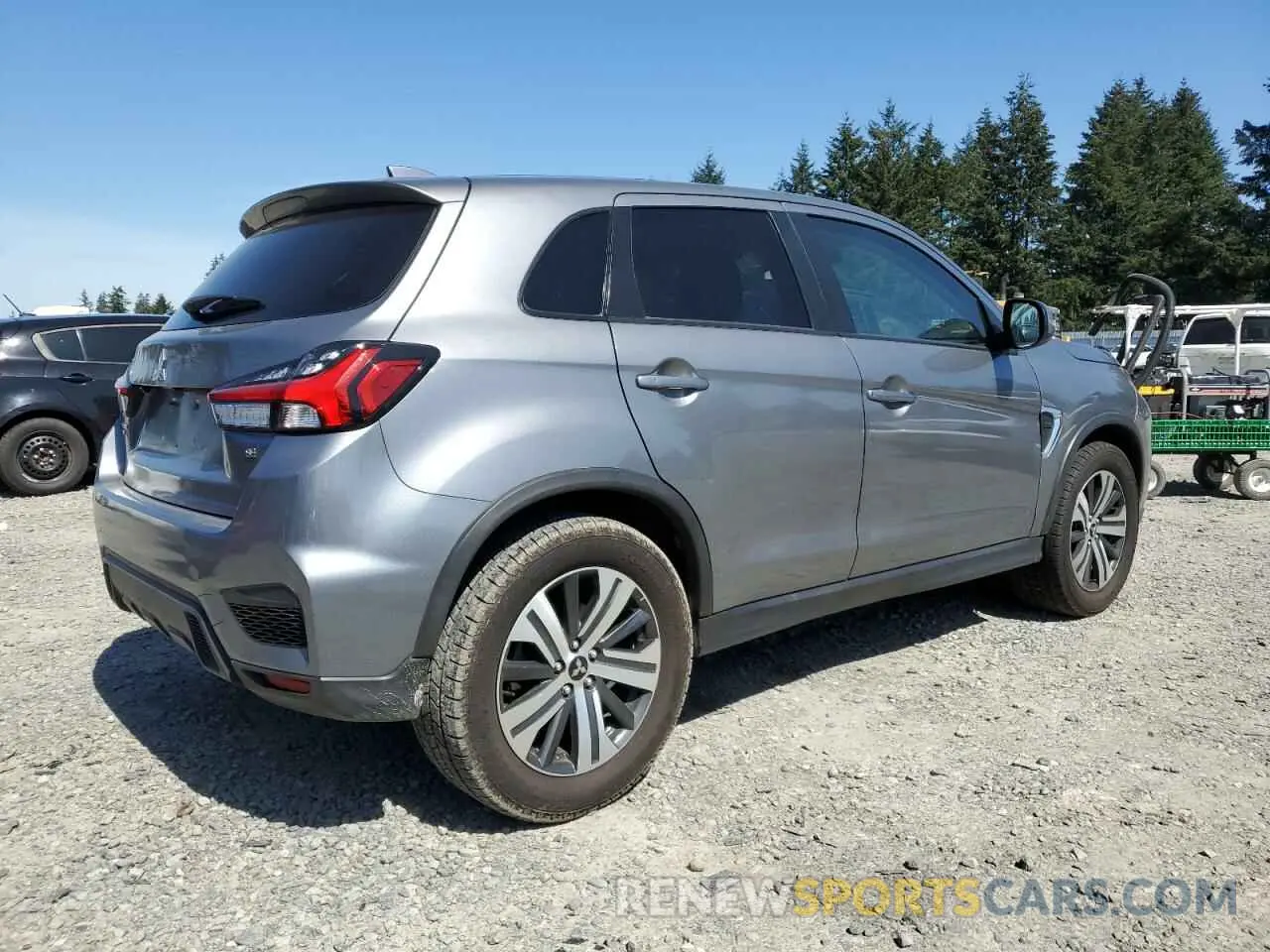 3 Photograph of a damaged car JA4APVAU0MU015802 MITSUBISHI OUTLANDER 2021