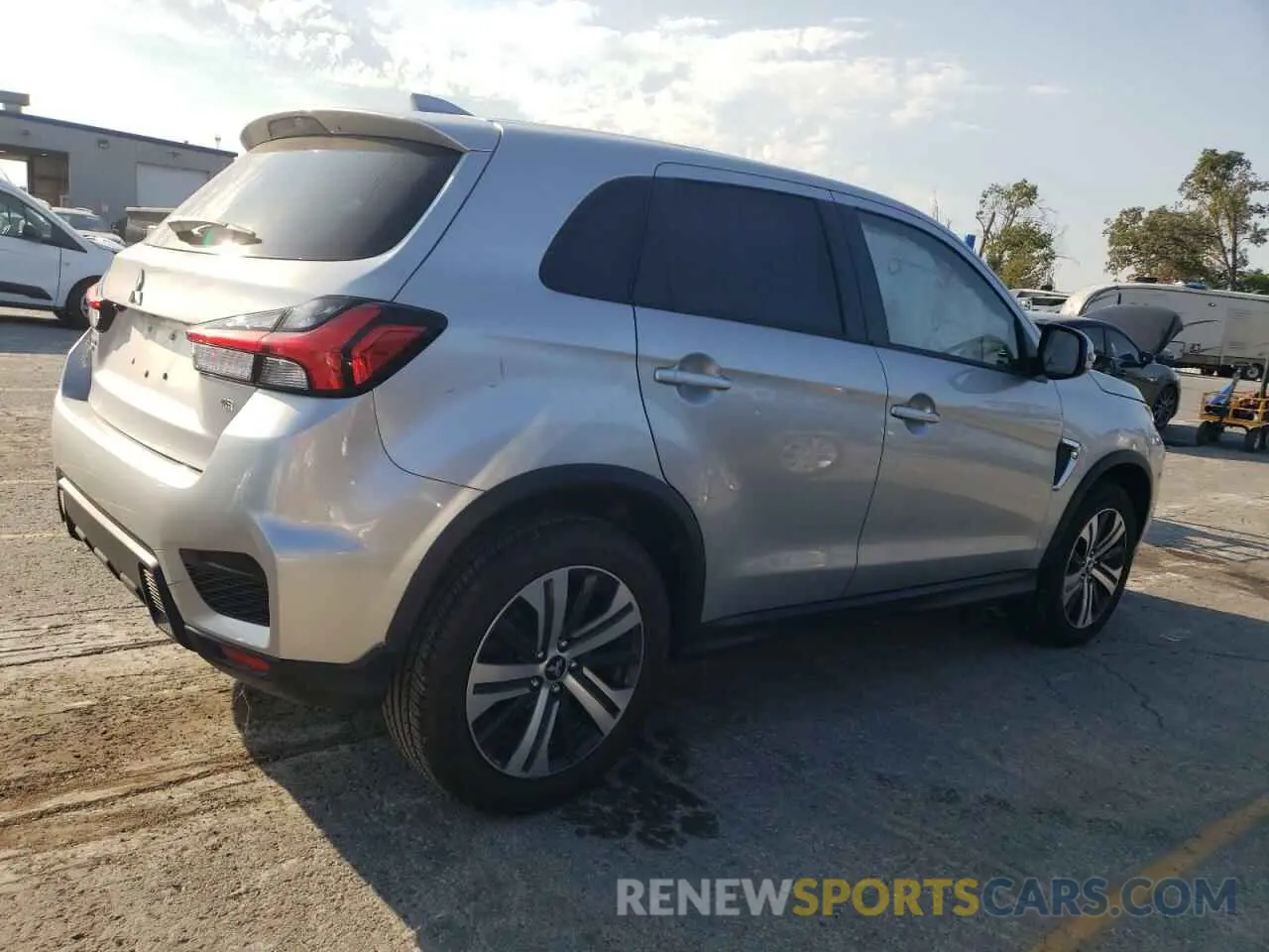 3 Photograph of a damaged car JA4APVAU2MU017809 MITSUBISHI OUTLANDER 2021