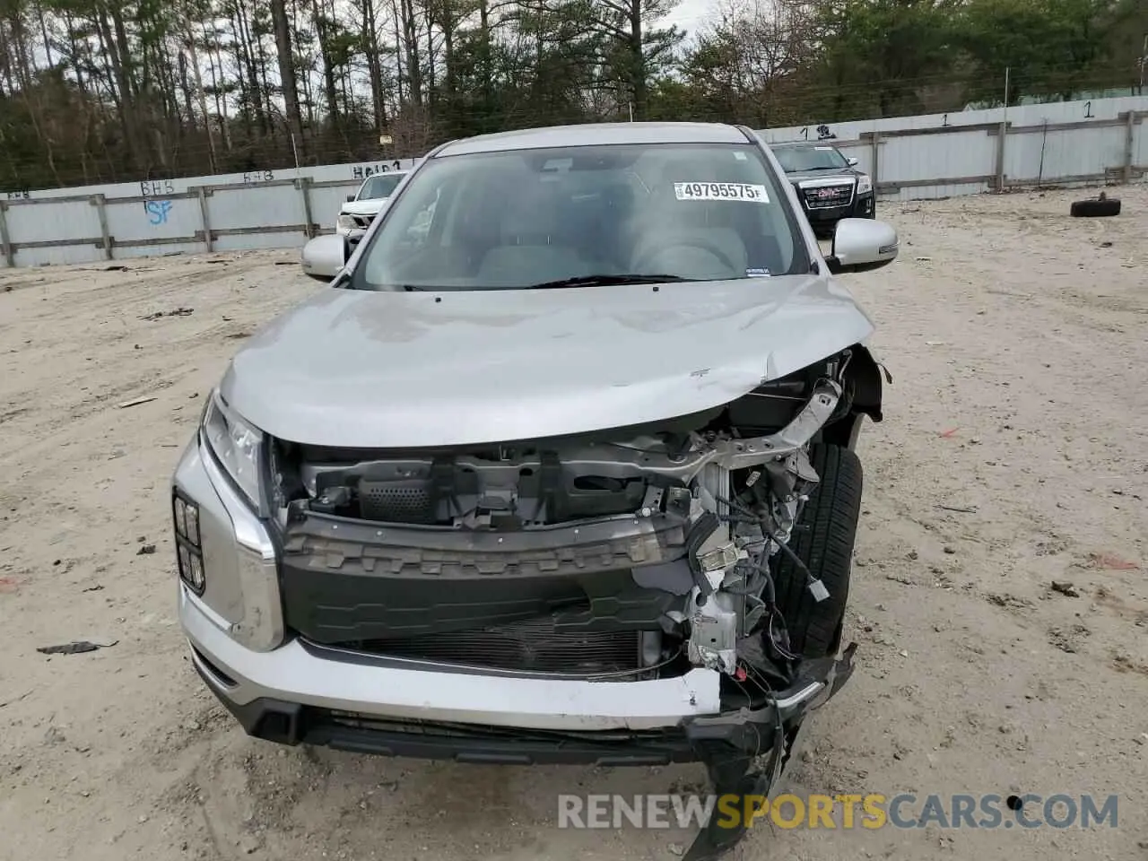 5 Photograph of a damaged car JA4APVAU3MU004468 MITSUBISHI OUTLANDER 2021
