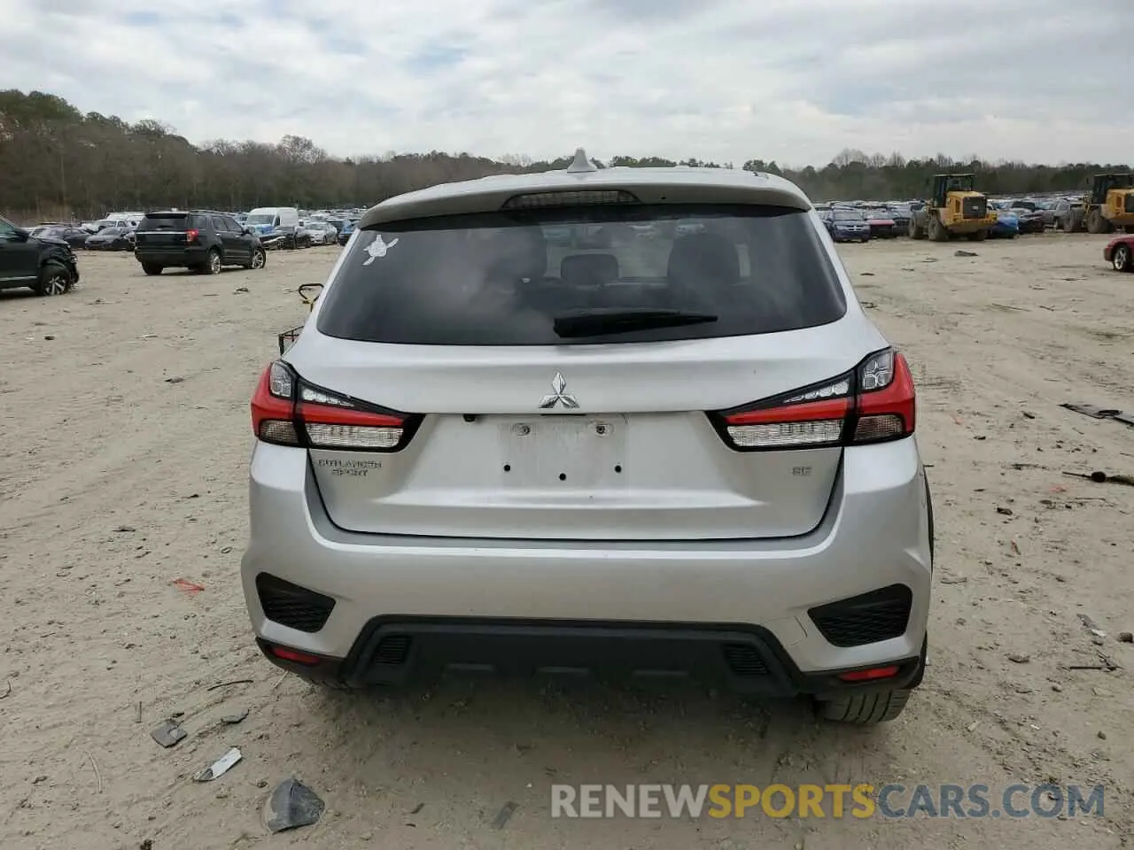 6 Photograph of a damaged car JA4APVAU3MU004468 MITSUBISHI OUTLANDER 2021