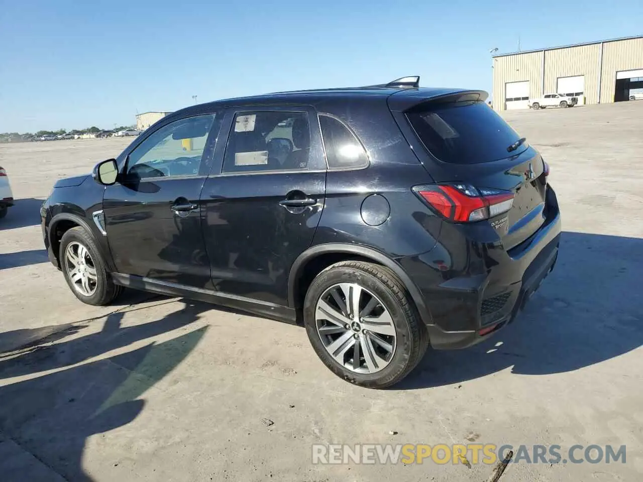 2 Photograph of a damaged car JA4APVAU3MU019651 MITSUBISHI OUTLANDER 2021