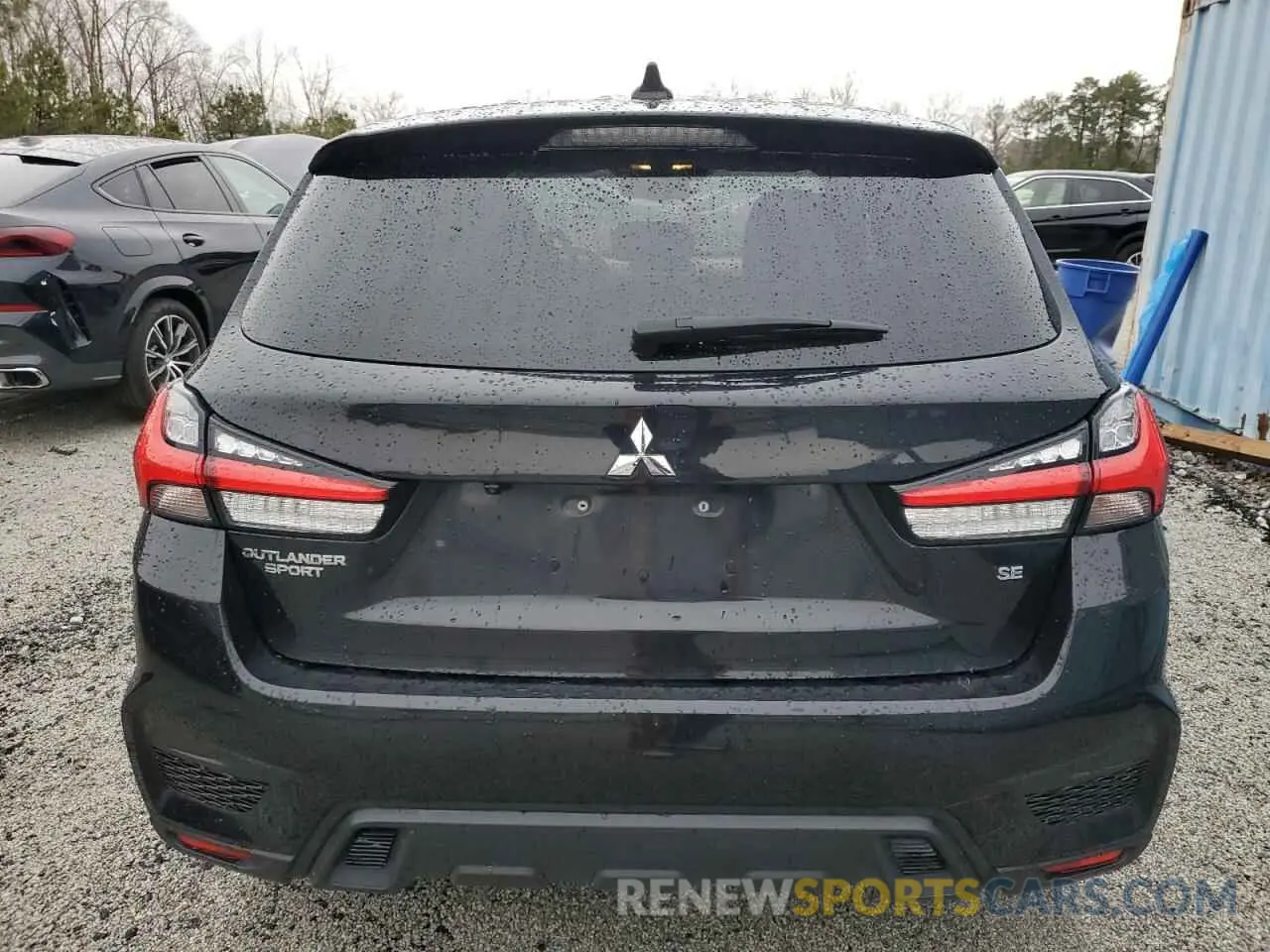 6 Photograph of a damaged car JA4APVAU6MU013245 MITSUBISHI OUTLANDER 2021