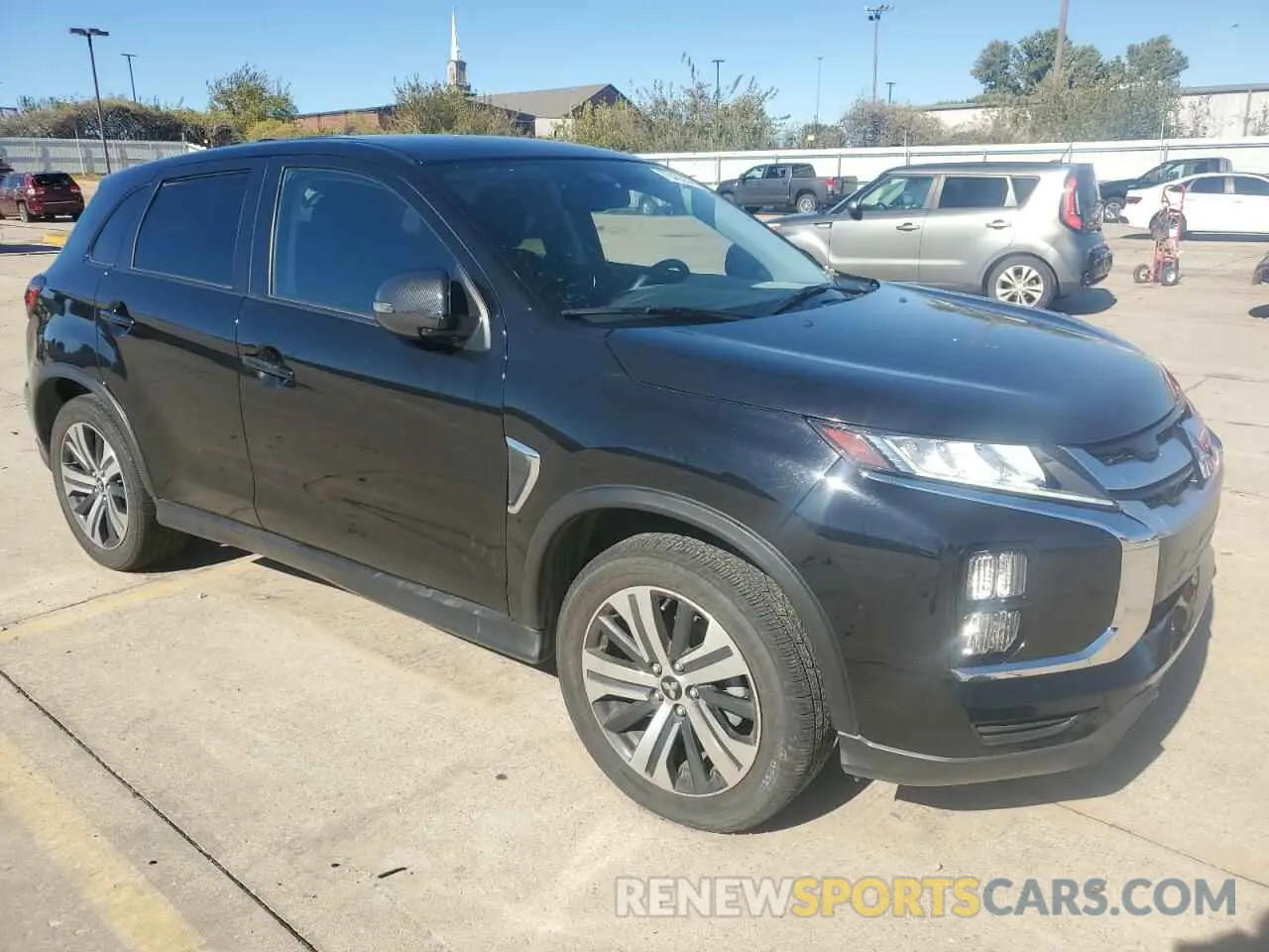 4 Photograph of a damaged car JA4APVAU6MU015769 MITSUBISHI OUTLANDER 2021