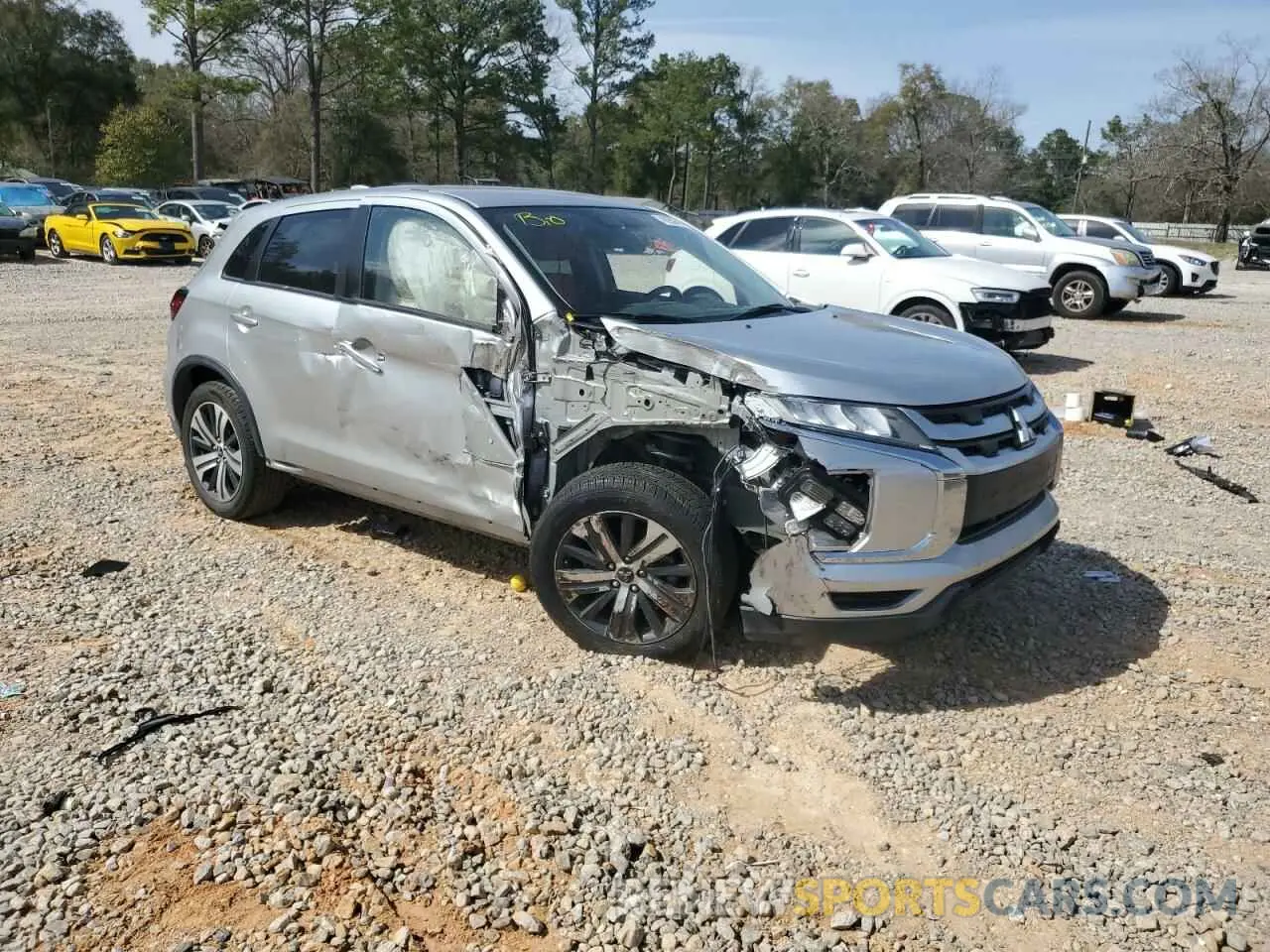 4 Photograph of a damaged car JA4APVAU6MU019482 MITSUBISHI OUTLANDER 2021