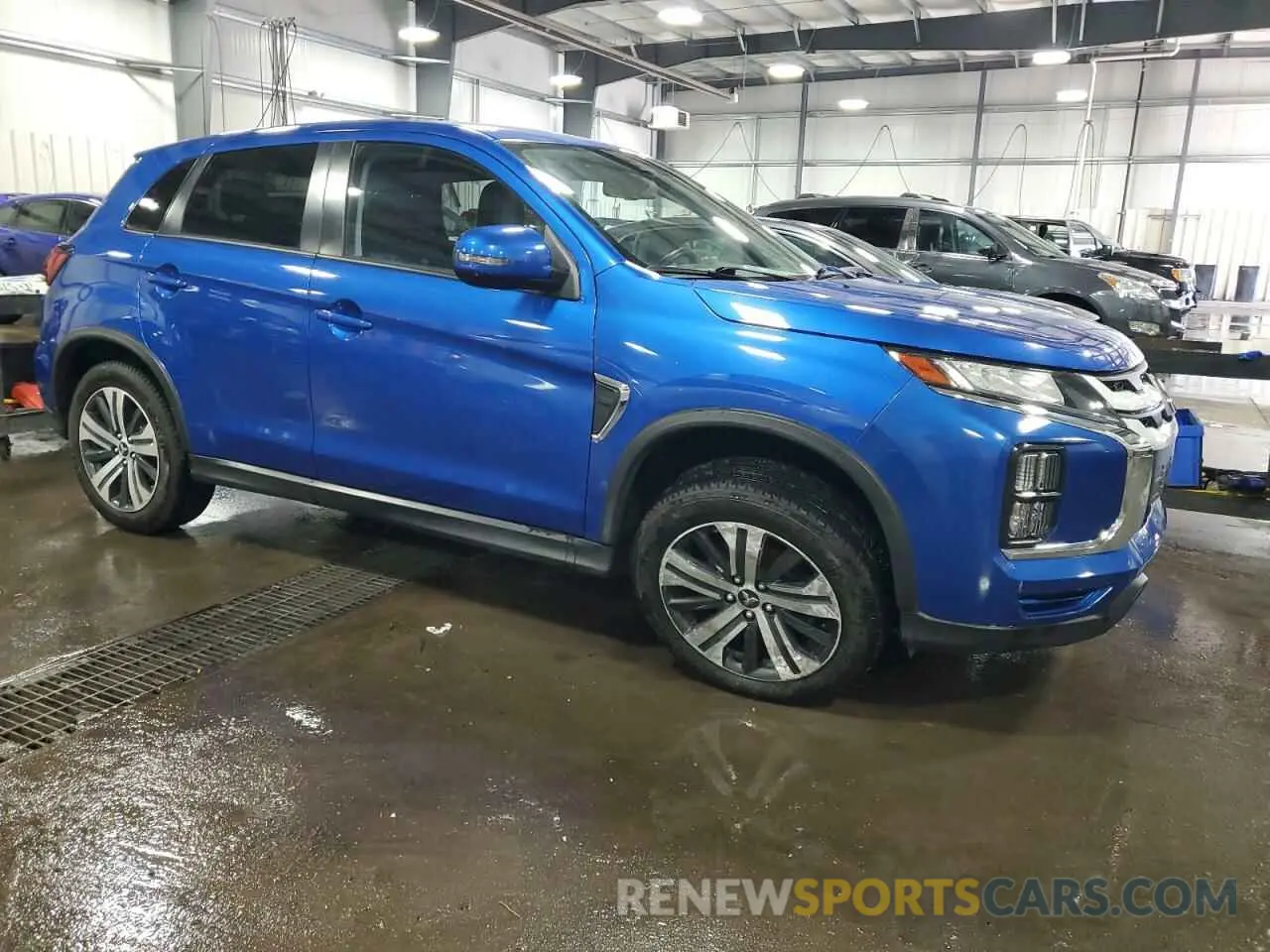 4 Photograph of a damaged car JA4APVAU8MU025865 MITSUBISHI OUTLANDER 2021
