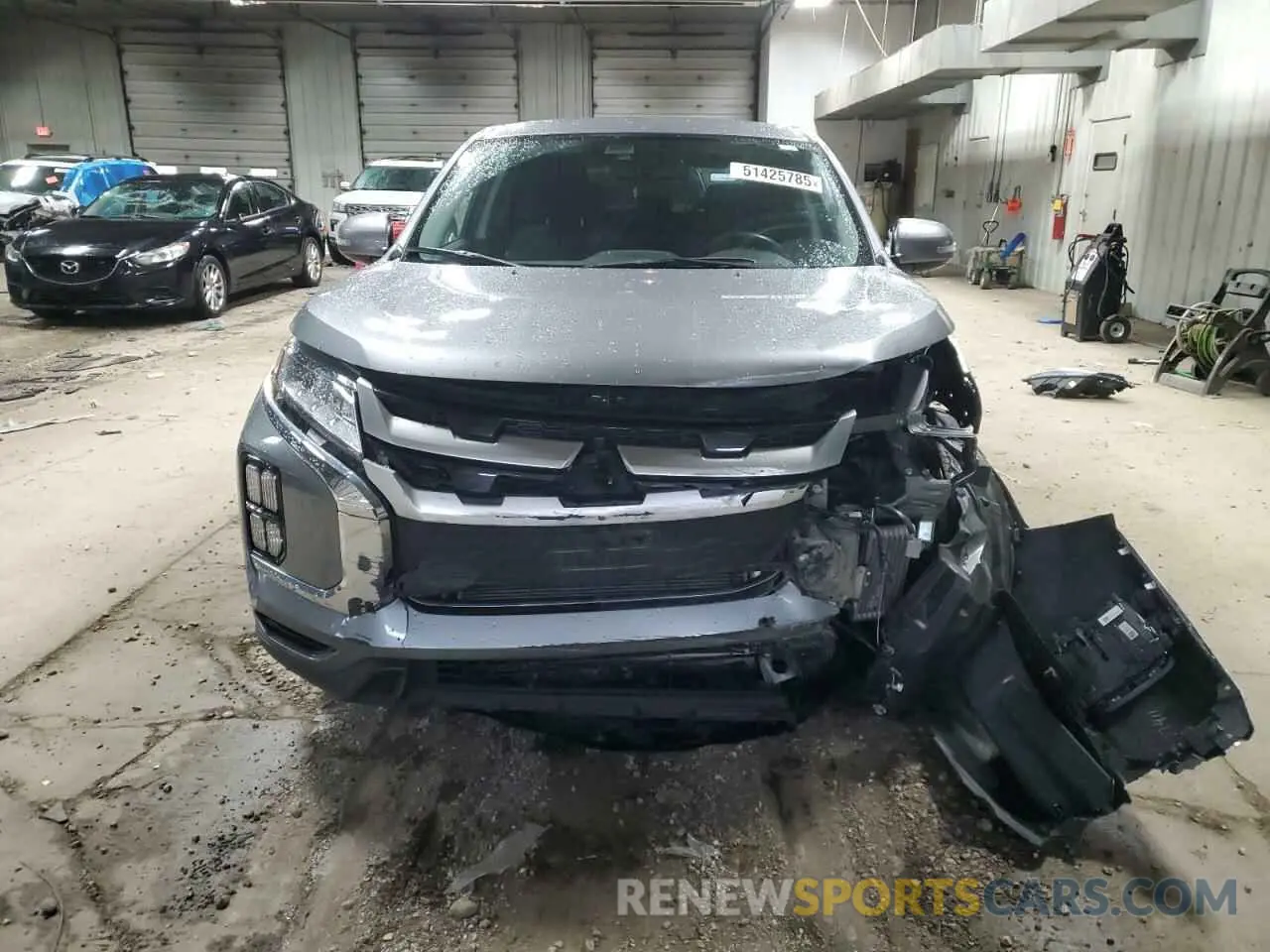 5 Photograph of a damaged car JA4APVAU9MU034025 MITSUBISHI OUTLANDER 2021