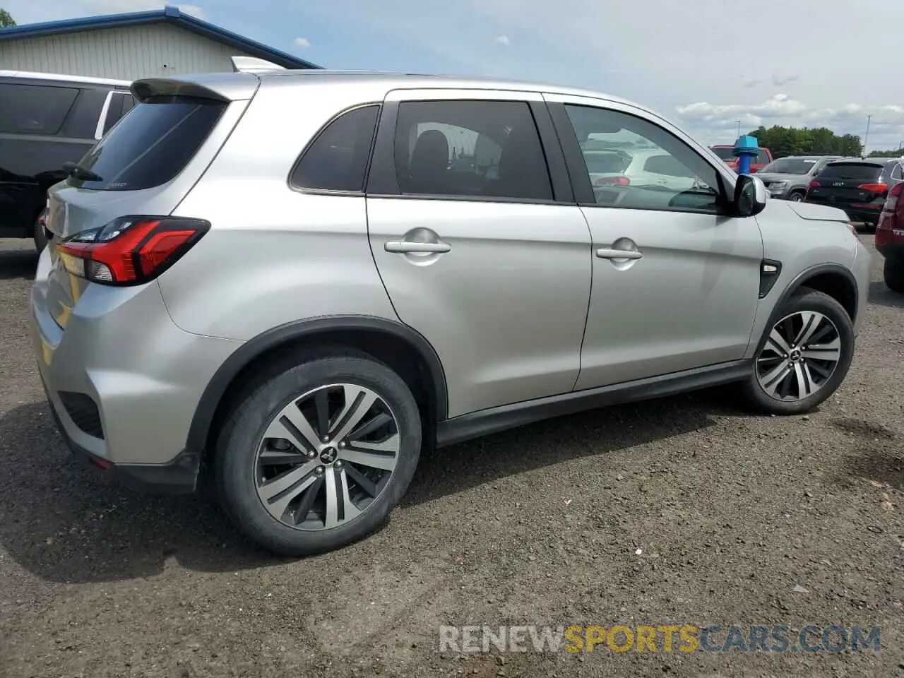 3 Photograph of a damaged car JA4ARUAU2MU004014 MITSUBISHI OUTLANDER 2021