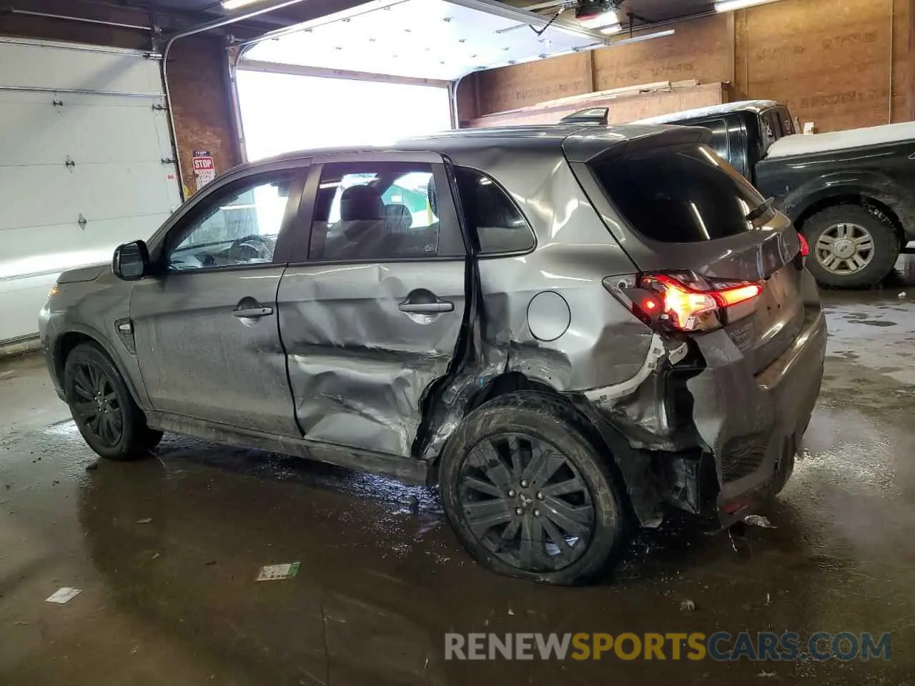 2 Photograph of a damaged car JA4ARUAU2MU020620 MITSUBISHI OUTLANDER 2021