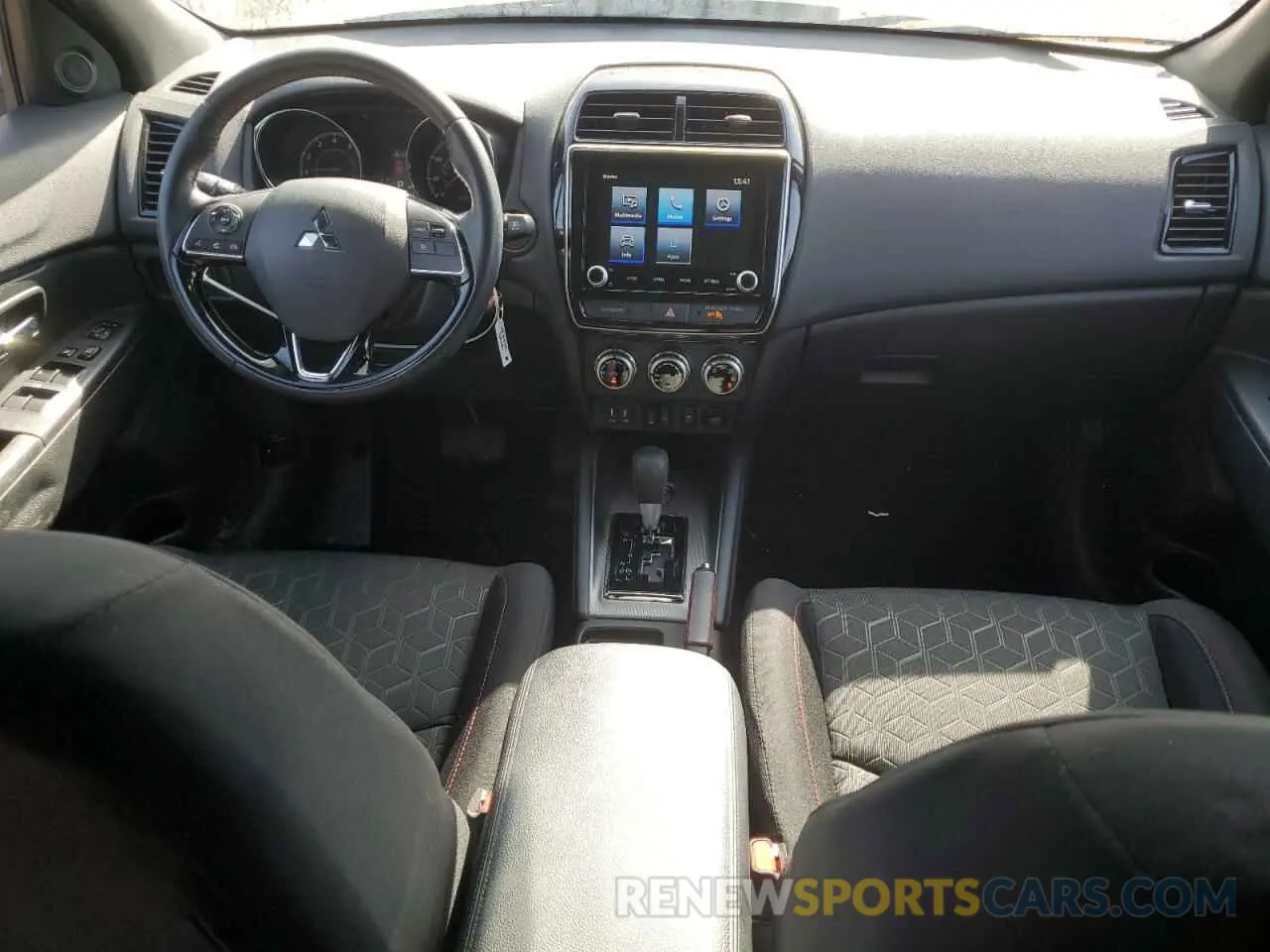 8 Photograph of a damaged car JA4ARUAU2MU021203 MITSUBISHI OUTLANDER 2021