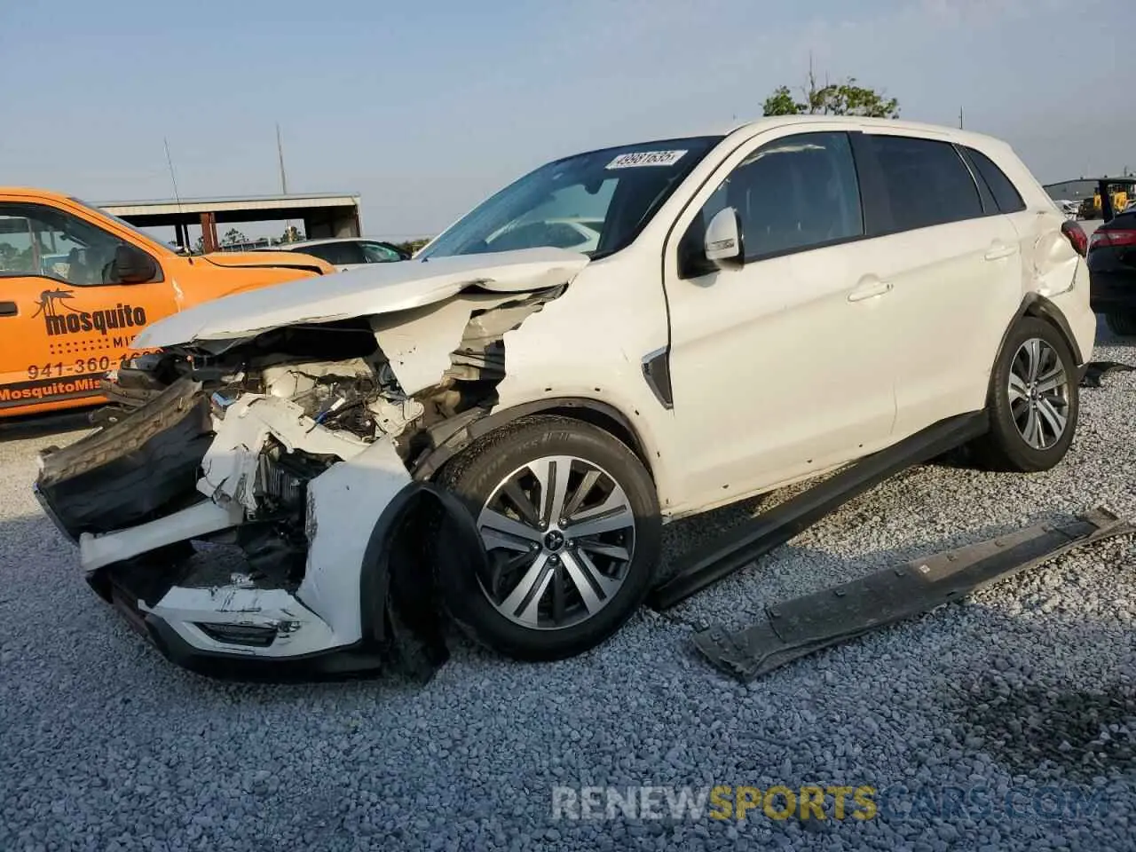 1 Photograph of a damaged car JA4ARUAU4MU014303 MITSUBISHI OUTLANDER 2021