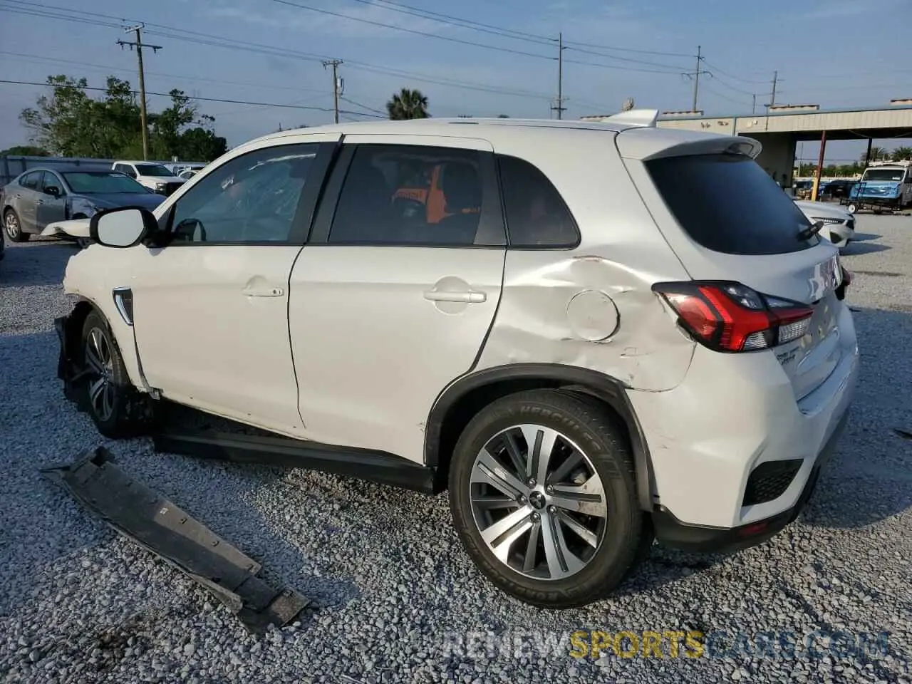 2 Photograph of a damaged car JA4ARUAU4MU014303 MITSUBISHI OUTLANDER 2021