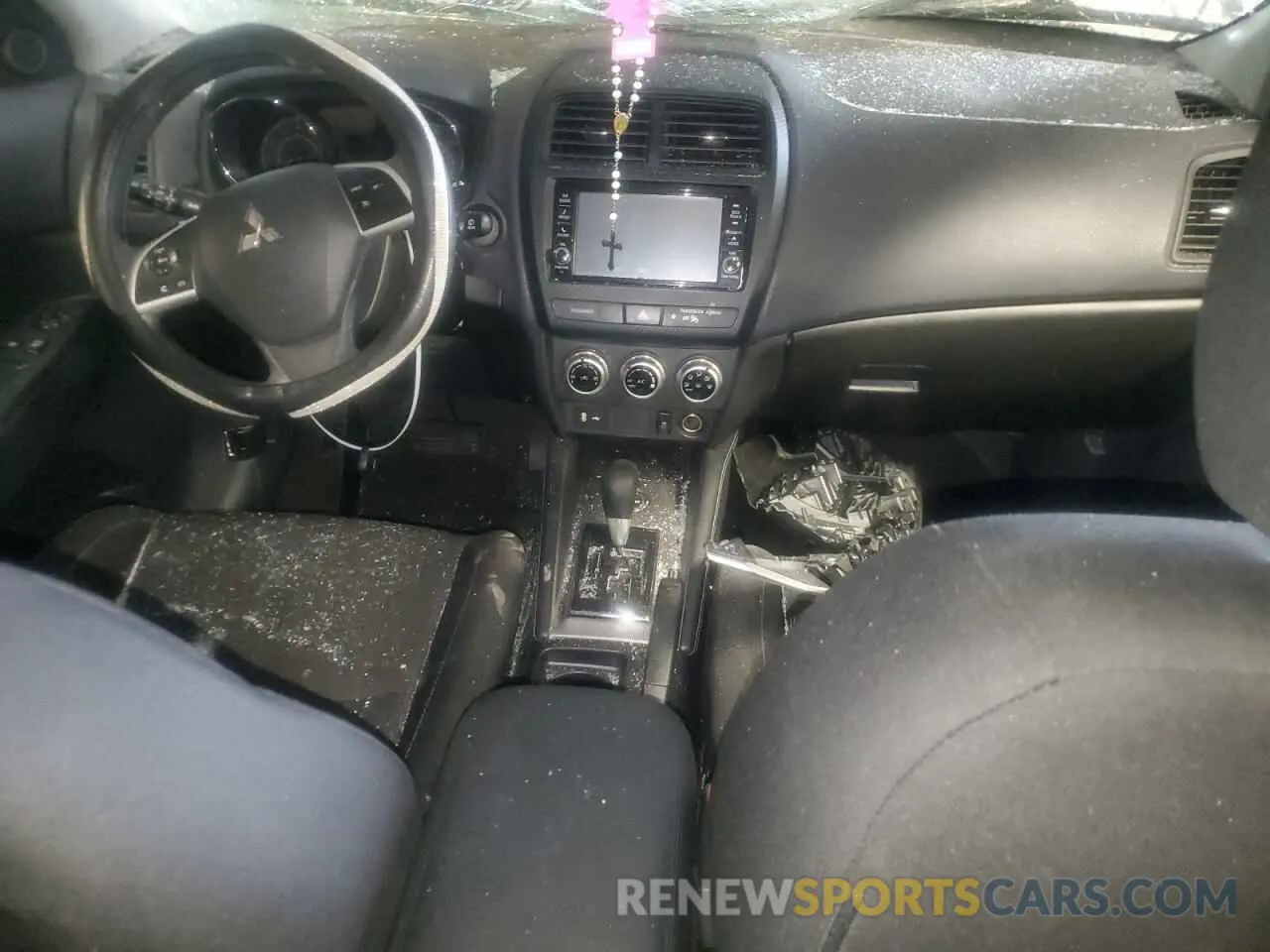 8 Photograph of a damaged car JA4ARUAU5MU034866 MITSUBISHI OUTLANDER 2021