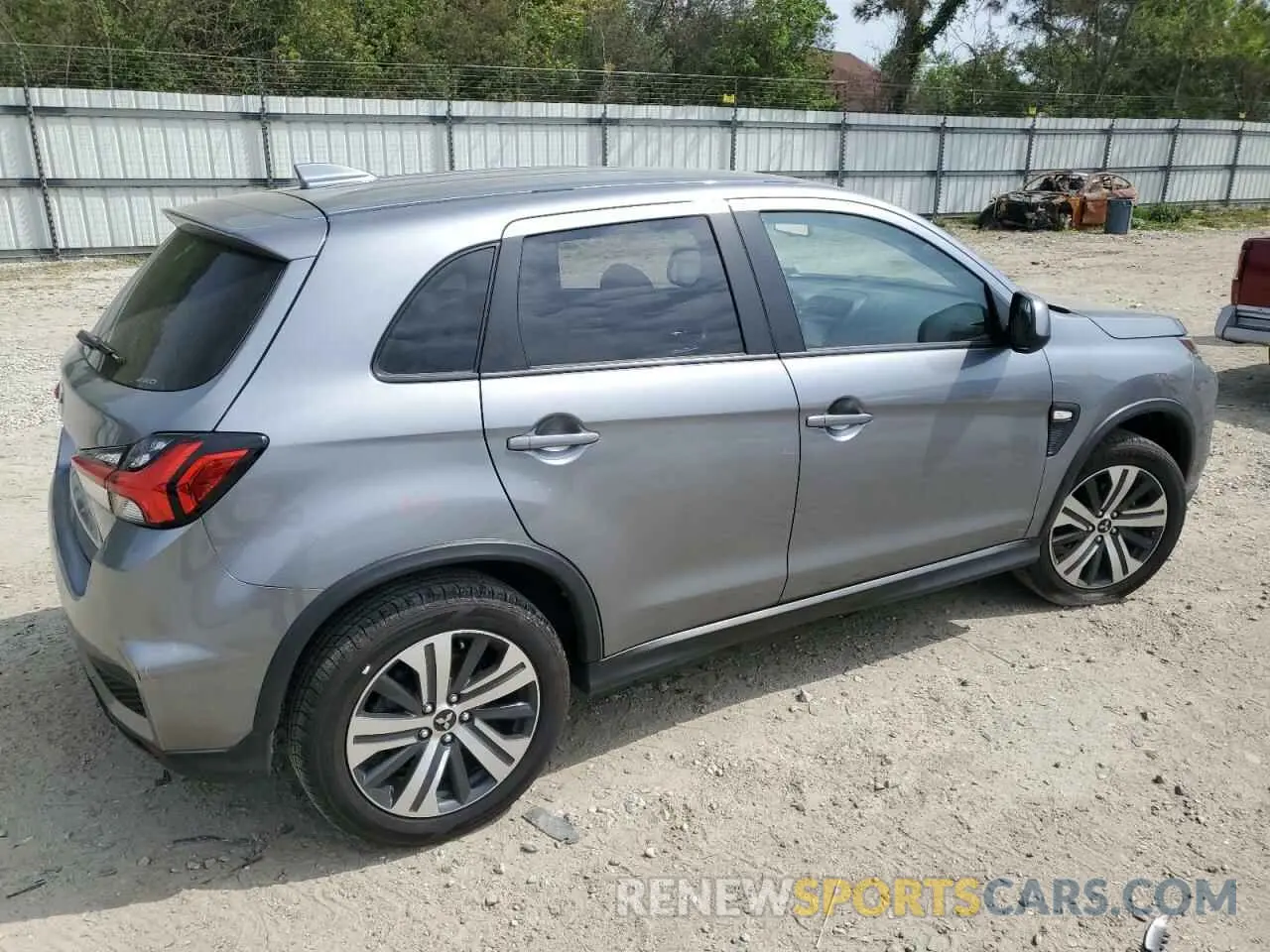 3 Photograph of a damaged car JA4ARUAU7MU035906 MITSUBISHI OUTLANDER 2021