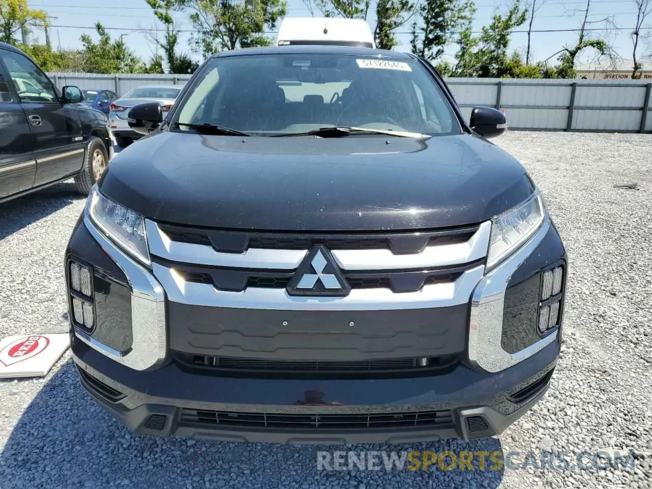 5 Photograph of a damaged car JA4ARUAU8MU017365 MITSUBISHI OUTLANDER 2021