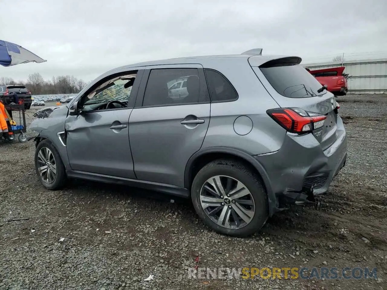 2 Photograph of a damaged car JA4ARUAU8MU034103 MITSUBISHI OUTLANDER 2021