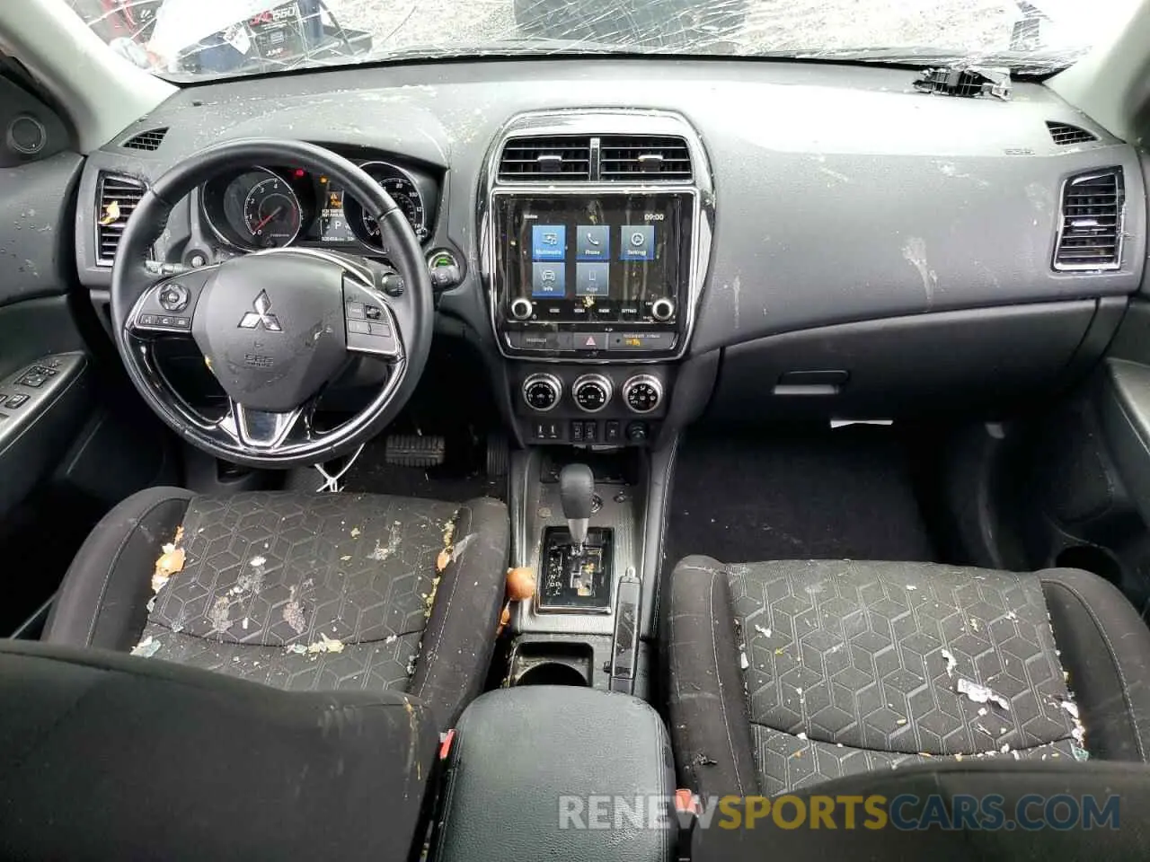 8 Photograph of a damaged car JA4ARUAU8MU034103 MITSUBISHI OUTLANDER 2021