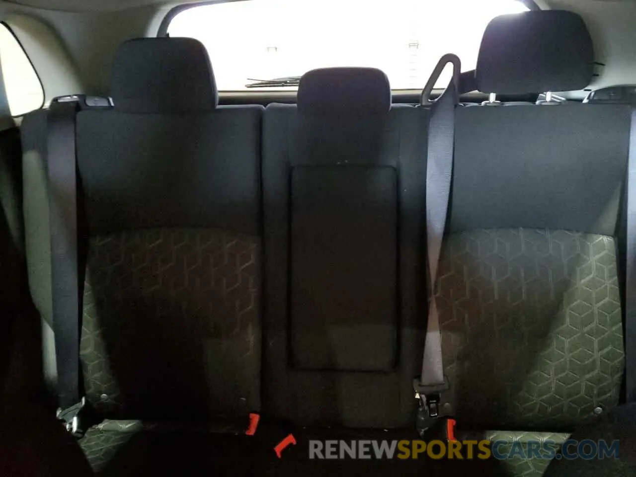 10 Photograph of a damaged car JA4ARUAU9MU020050 MITSUBISHI OUTLANDER 2021