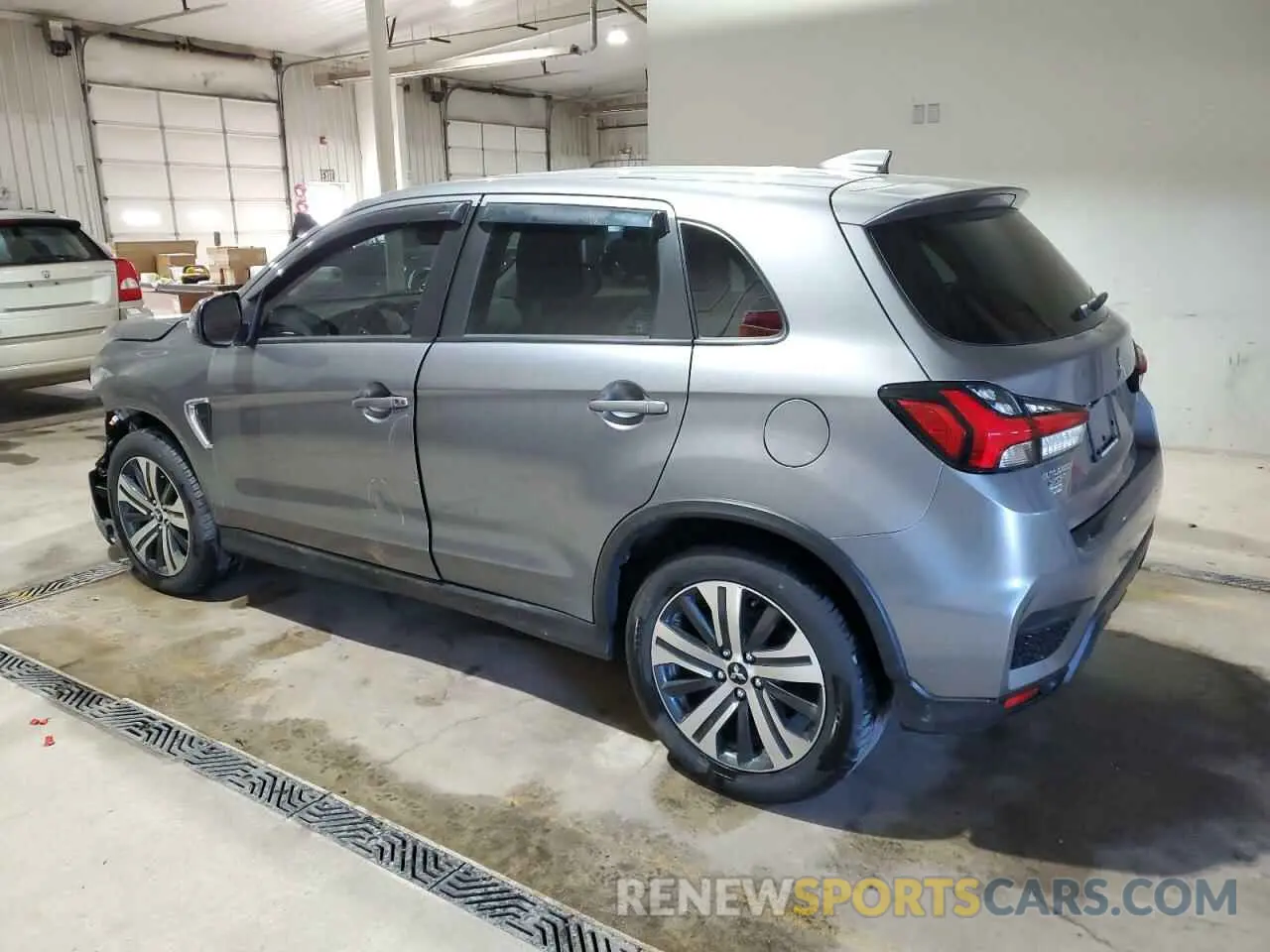 2 Photograph of a damaged car JA4ARUAU9MU020050 MITSUBISHI OUTLANDER 2021