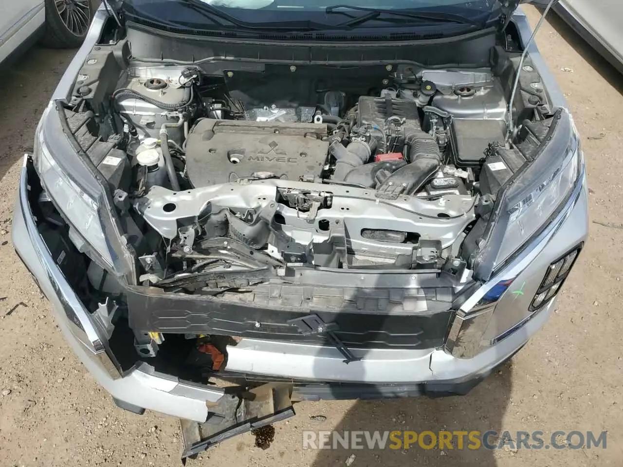 11 Photograph of a damaged car JA4ARUAUXMU017089 MITSUBISHI OUTLANDER 2021