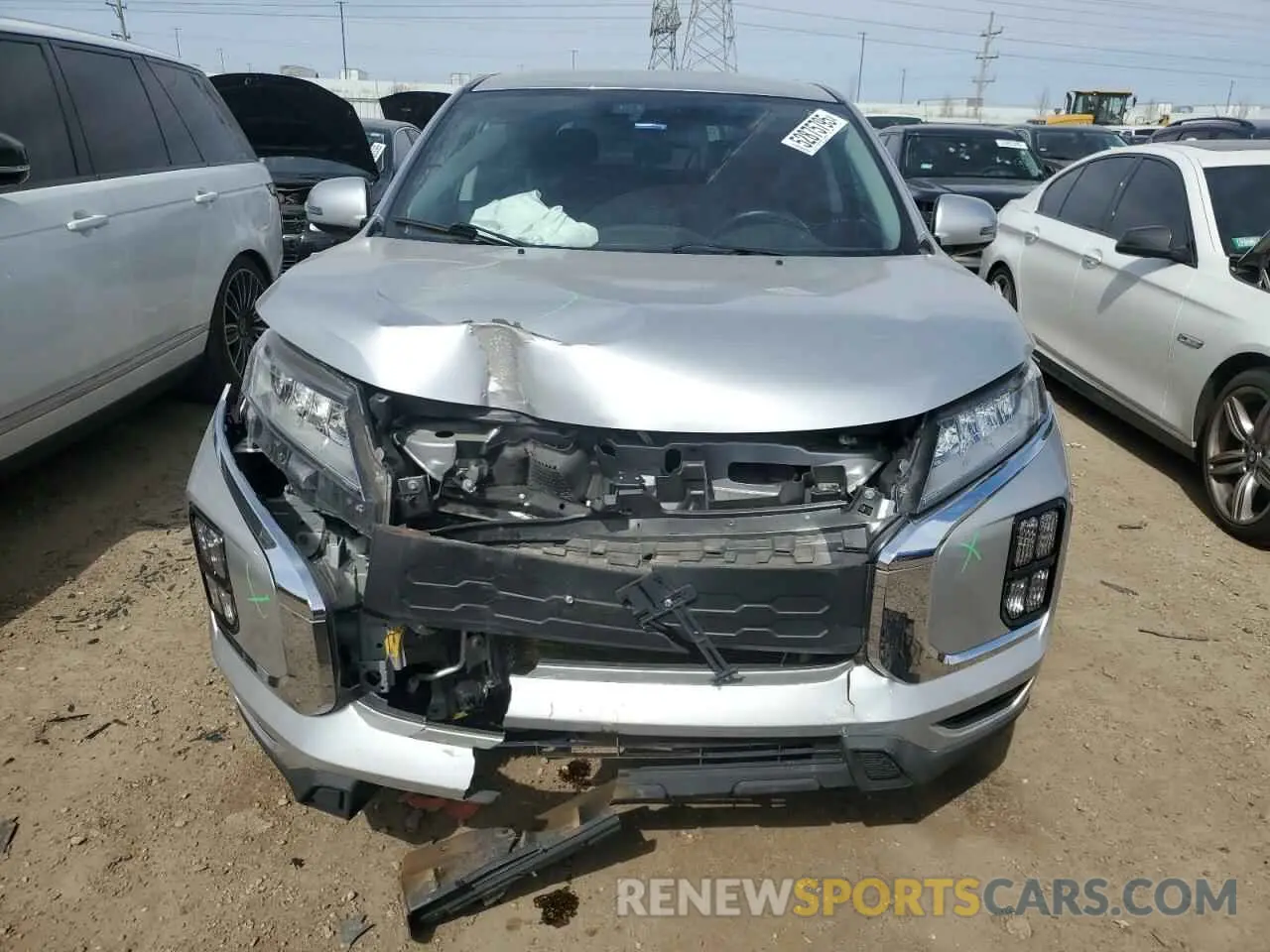 5 Photograph of a damaged car JA4ARUAUXMU017089 MITSUBISHI OUTLANDER 2021