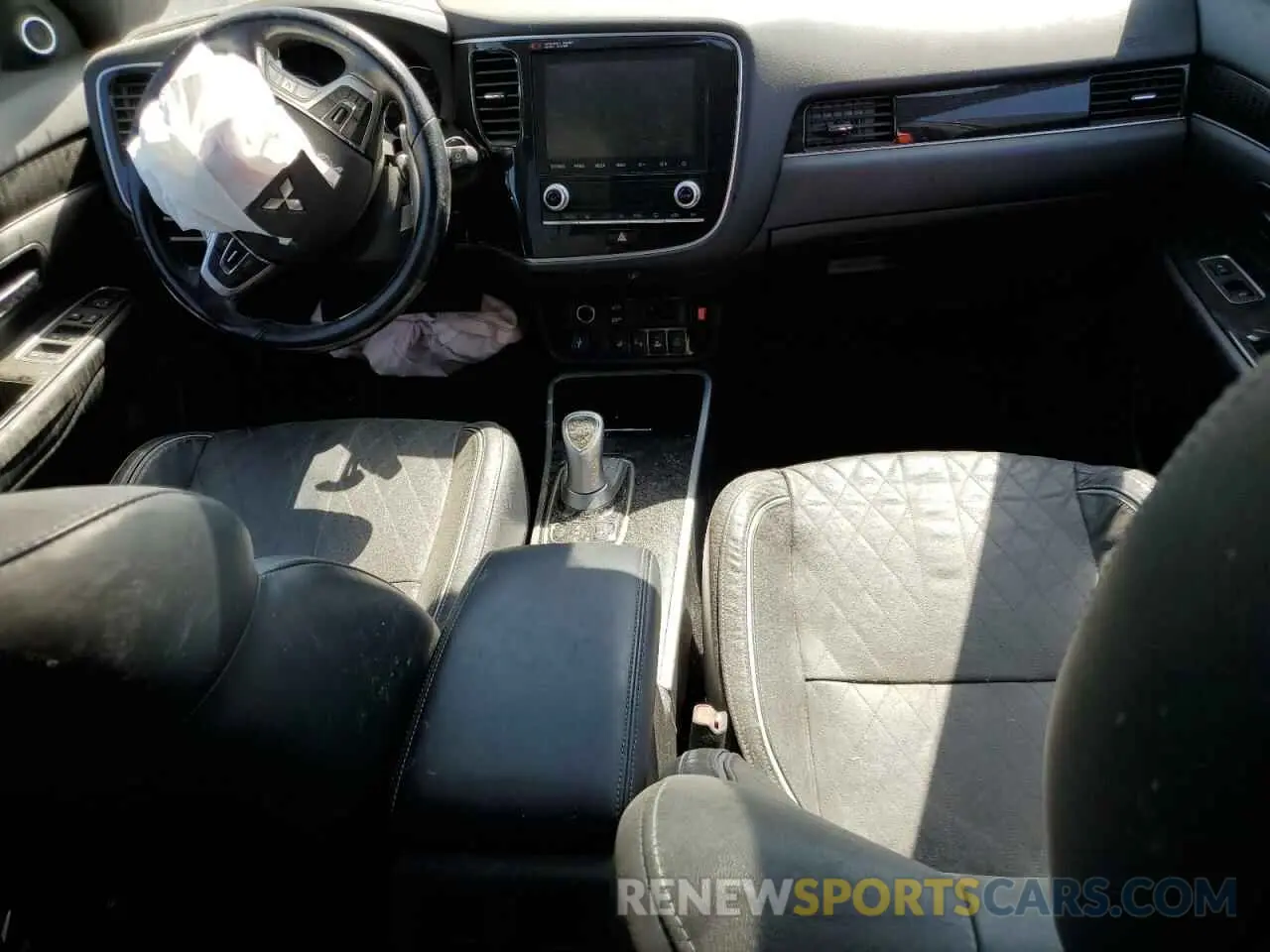 8 Photograph of a damaged car JA4J2VA73MZ001114 MITSUBISHI OUTLANDER 2021