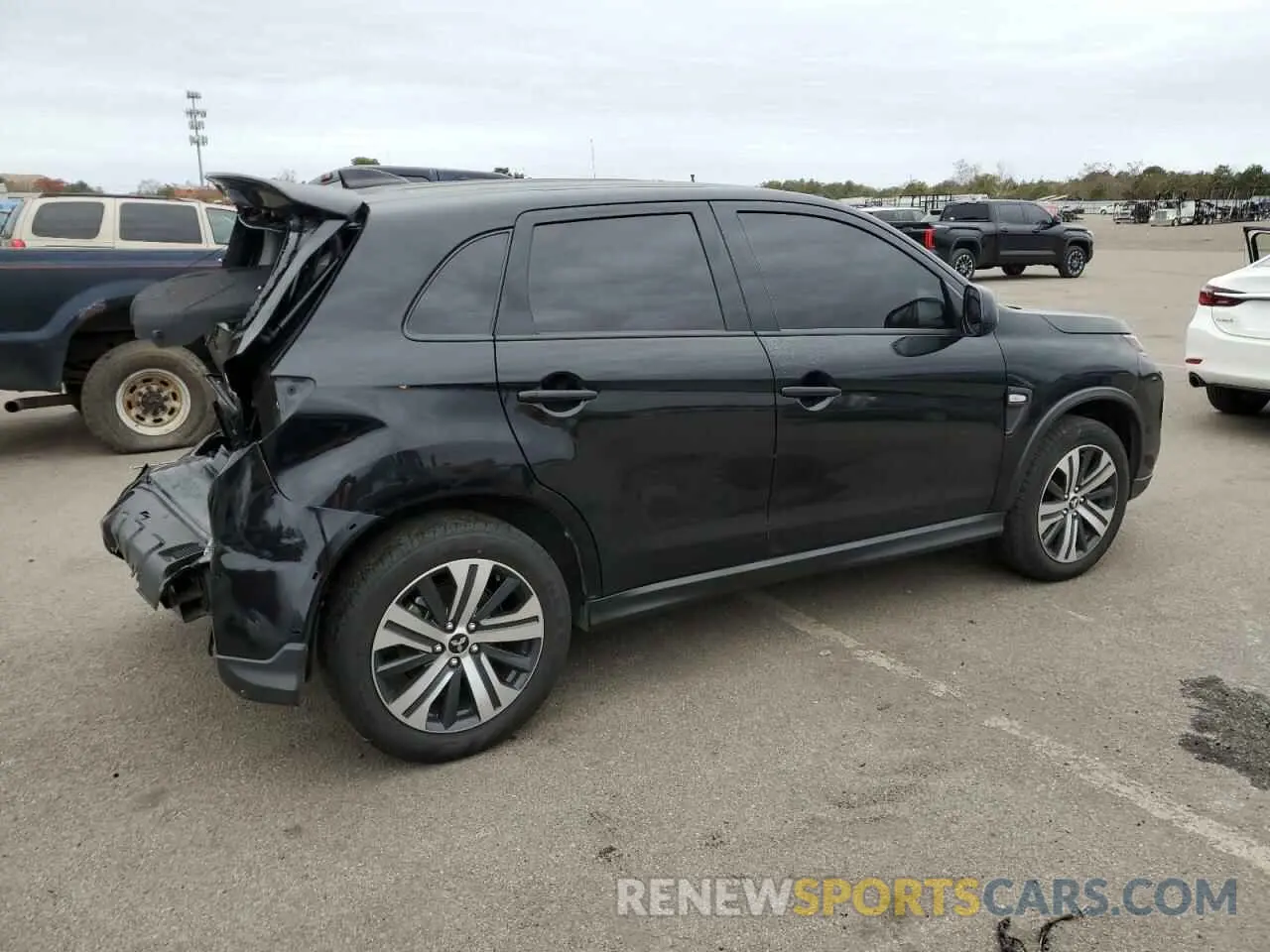 3 Photograph of a damaged car JA4APUAU0NU002026 MITSUBISHI OUTLANDER 2022