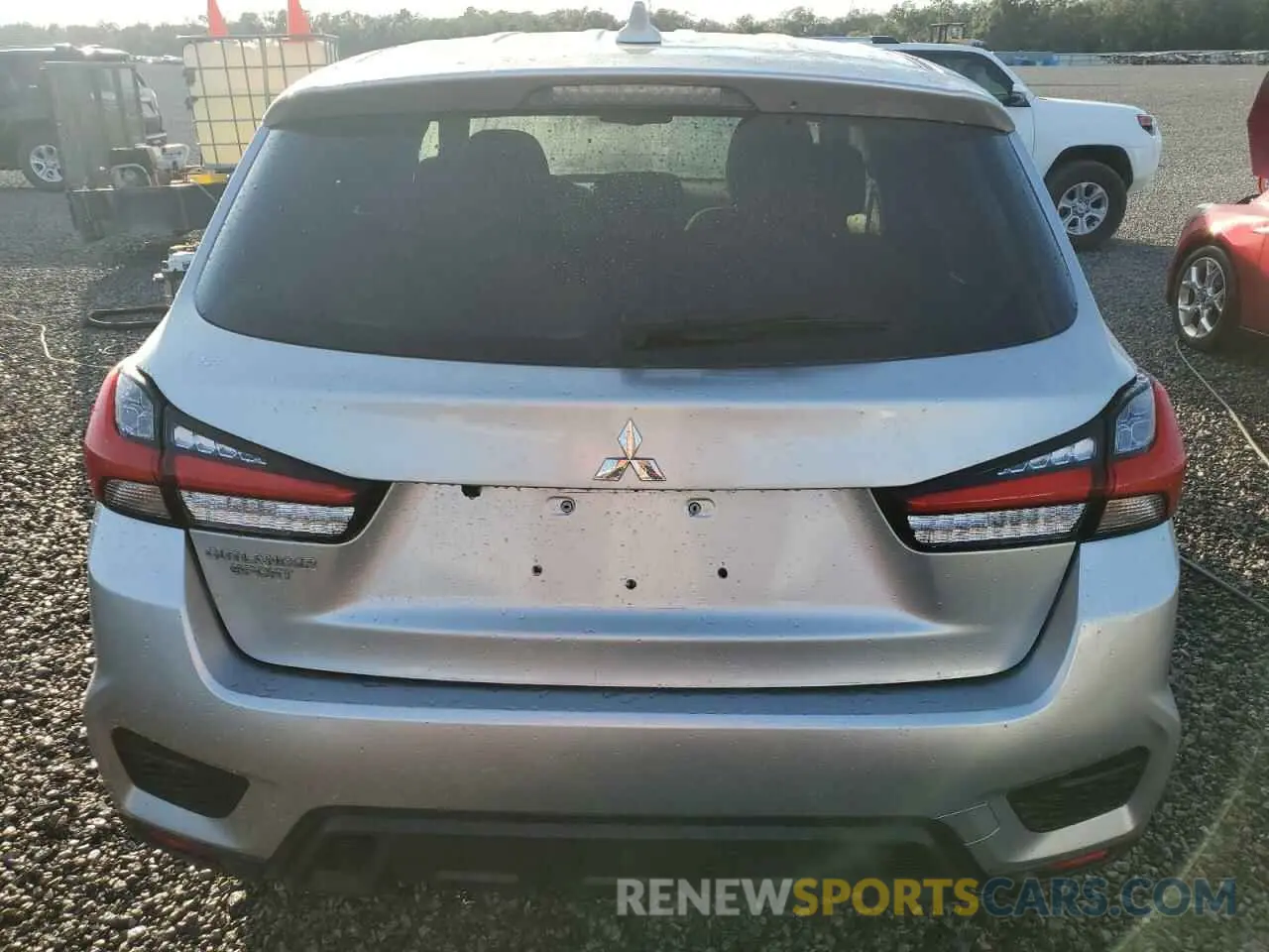 6 Photograph of a damaged car JA4APUAU3NU014753 MITSUBISHI OUTLANDER 2022