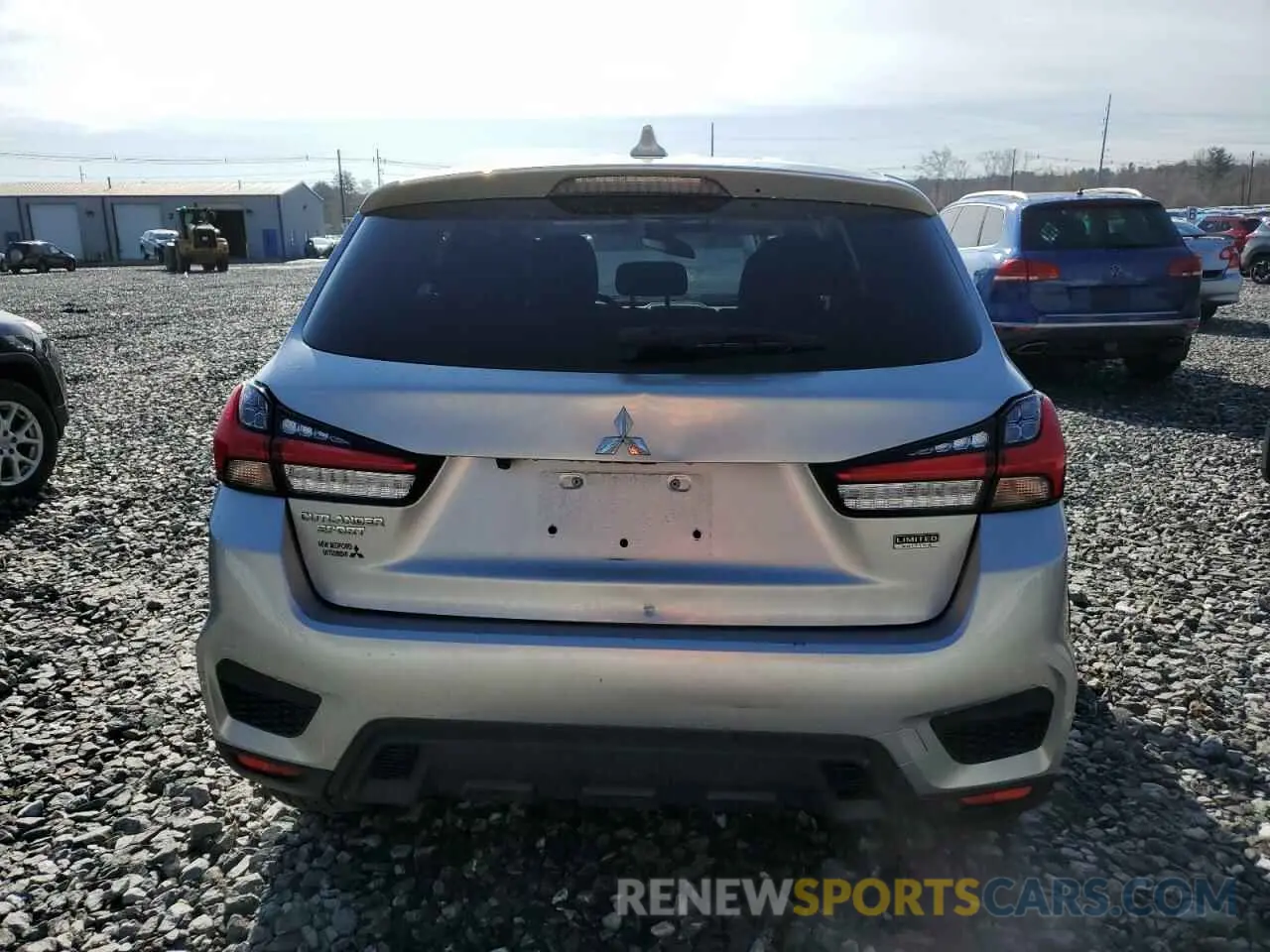 6 Photograph of a damaged car JA4APUAU3NU017426 MITSUBISHI OUTLANDER 2022