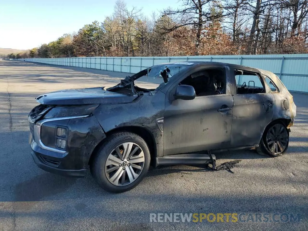 1 Photograph of a damaged car JA4APUAU7NU009619 MITSUBISHI OUTLANDER 2022